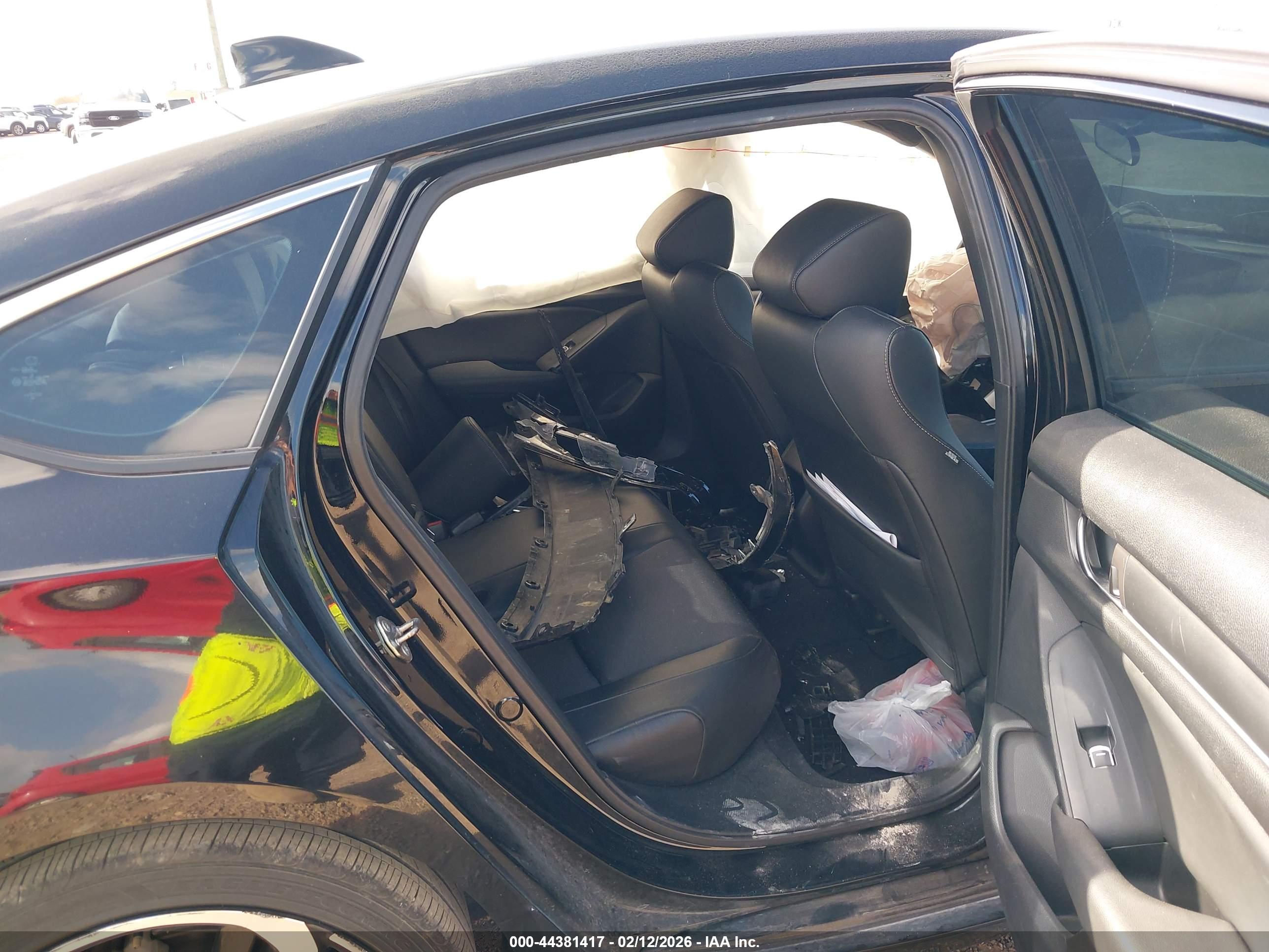 HONDA ACCORD image 8