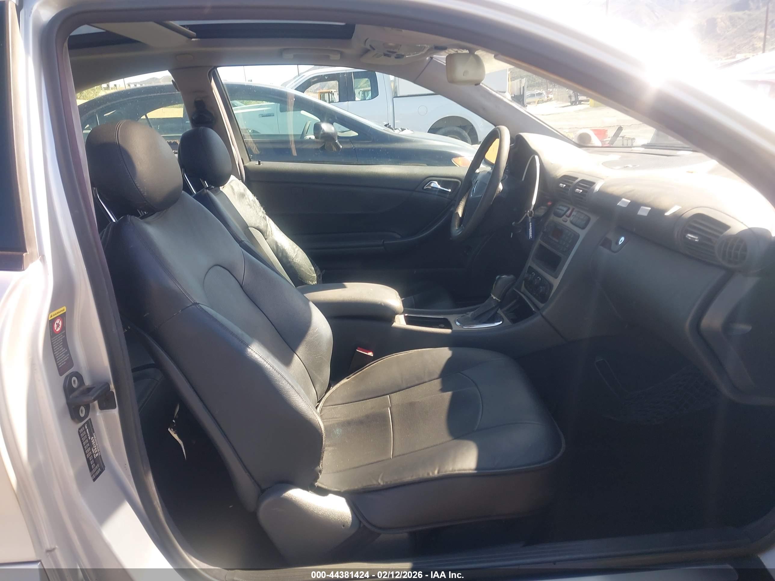MERCEDES-BENZ C image 5
