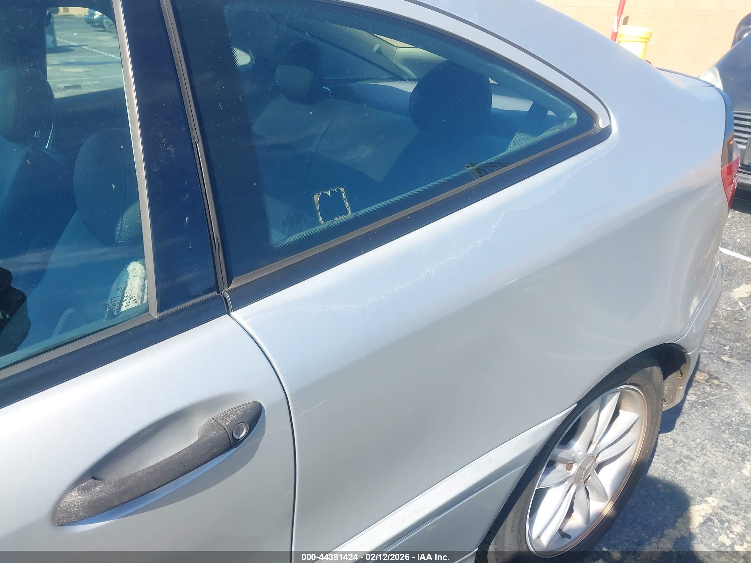 MERCEDES-BENZ C image 6