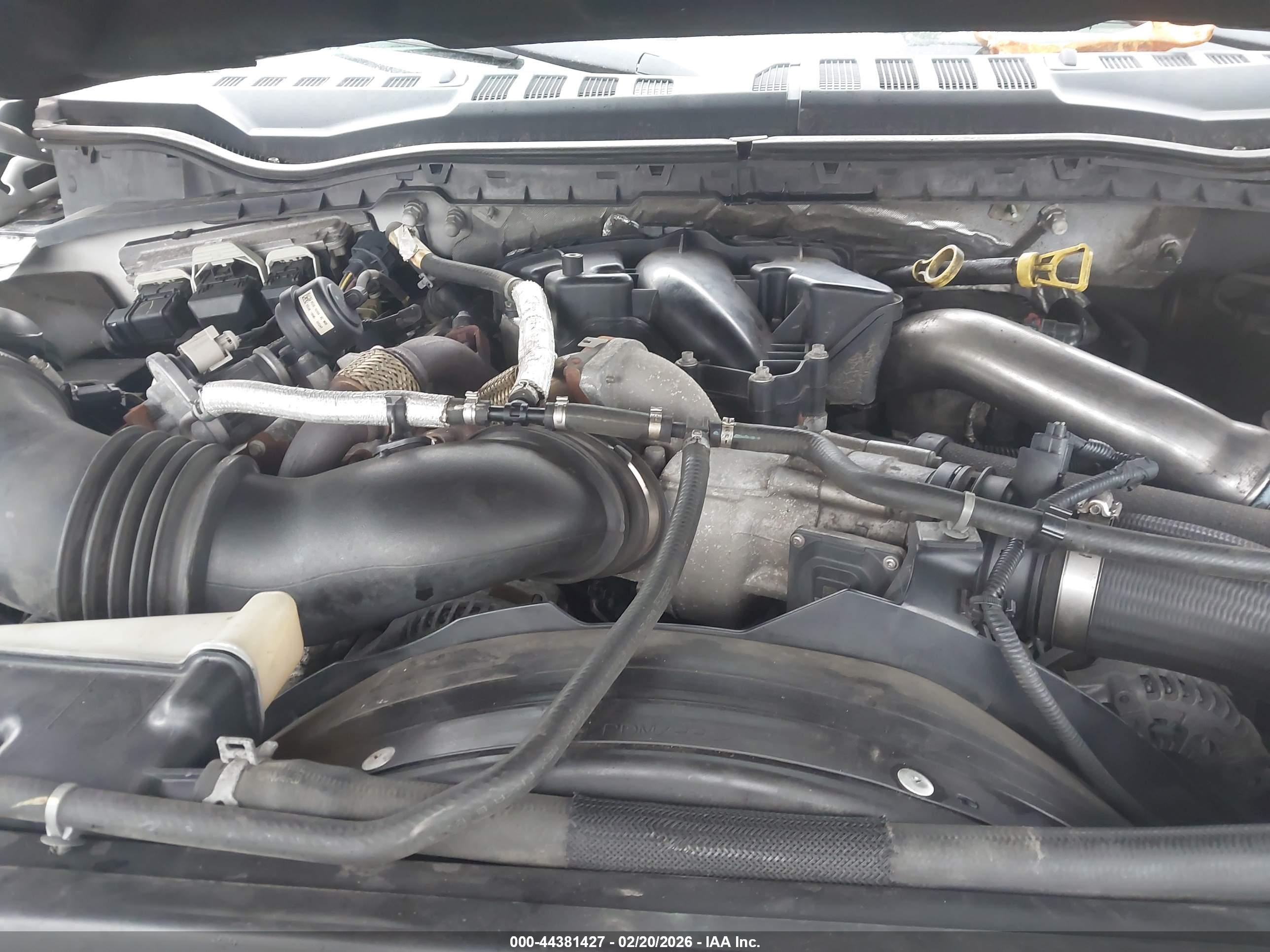 FORD F-550 image 10