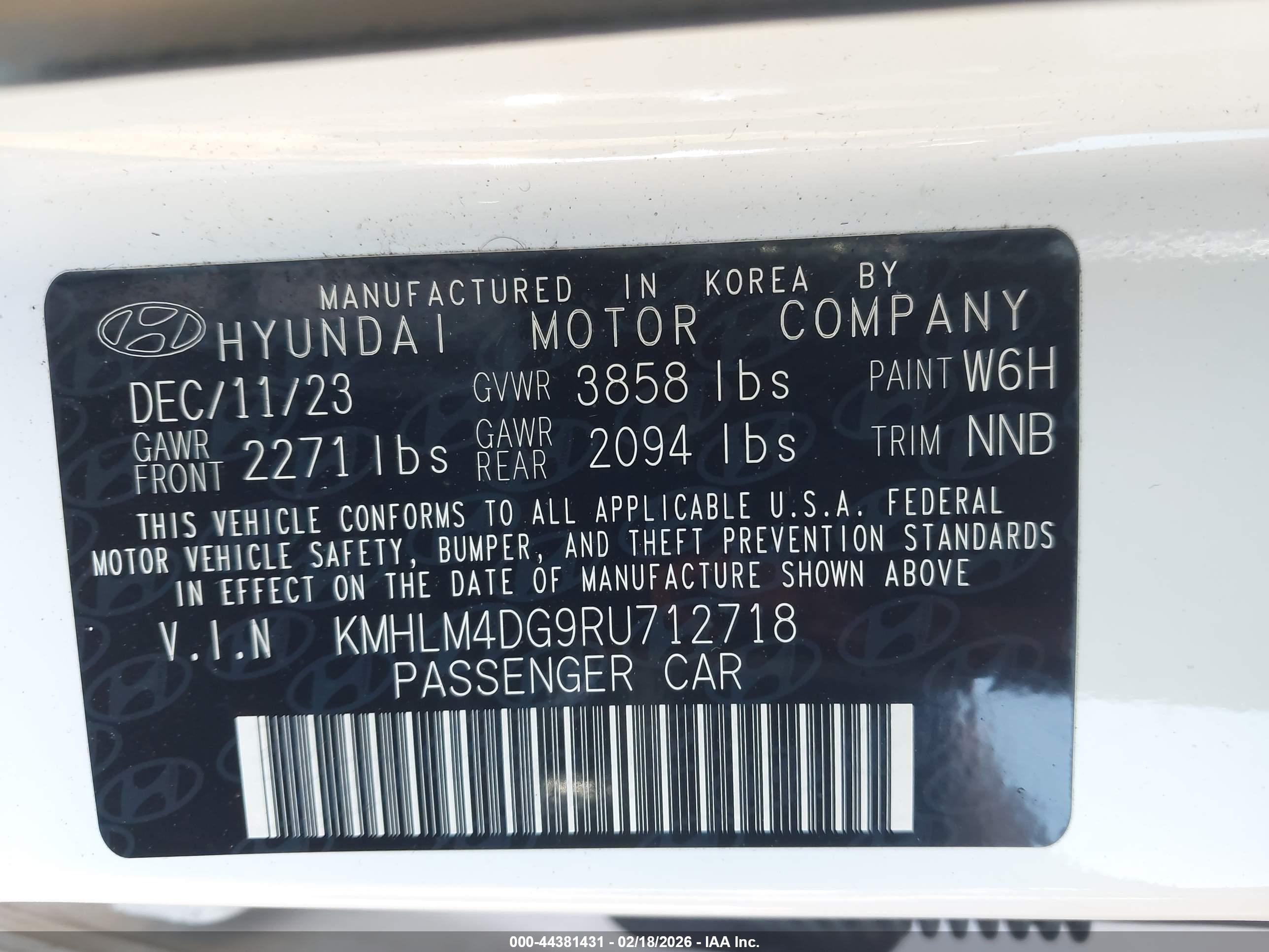 HYUNDAI ELANTRA image 9