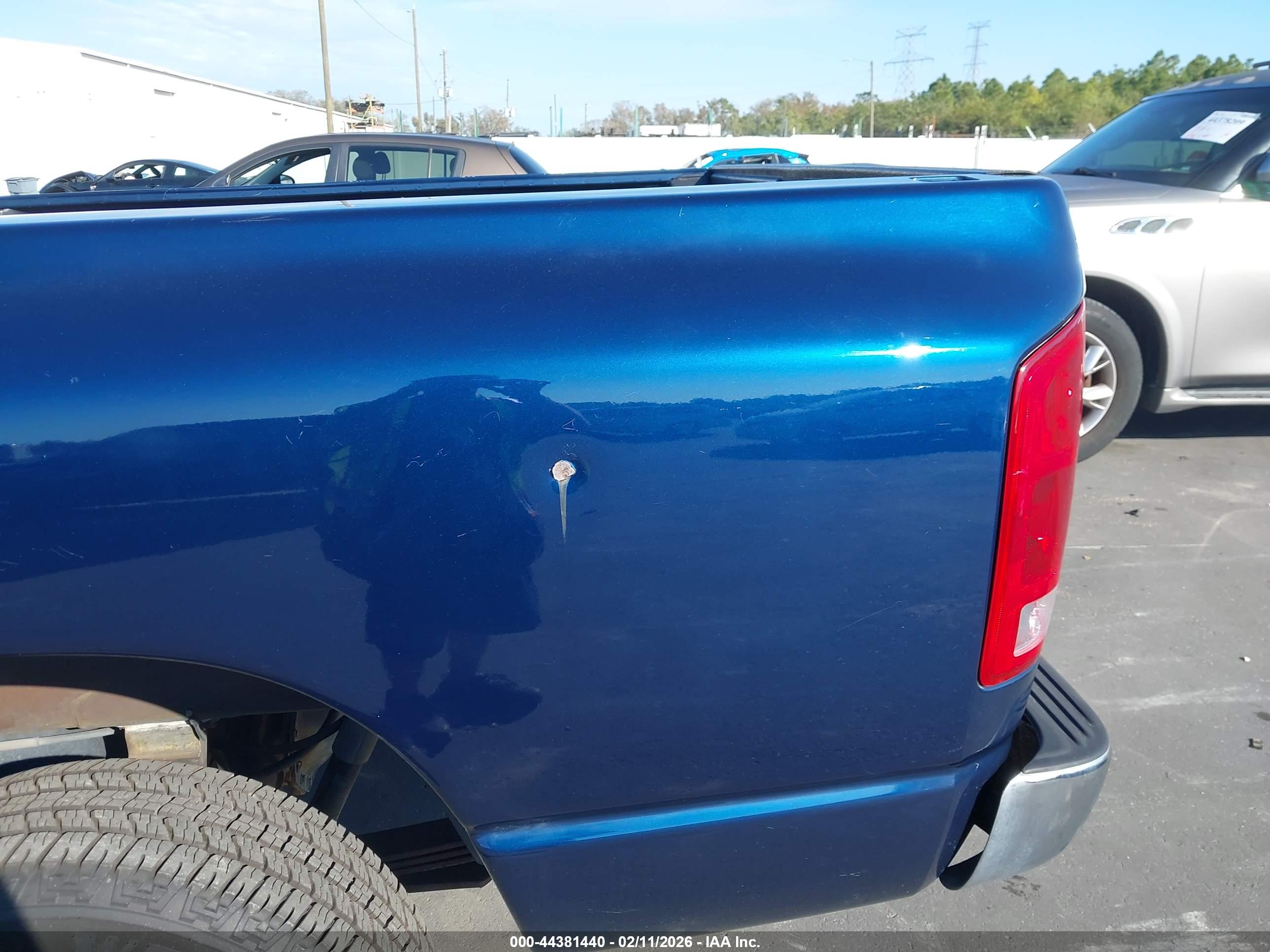 DODGE RAM image 6