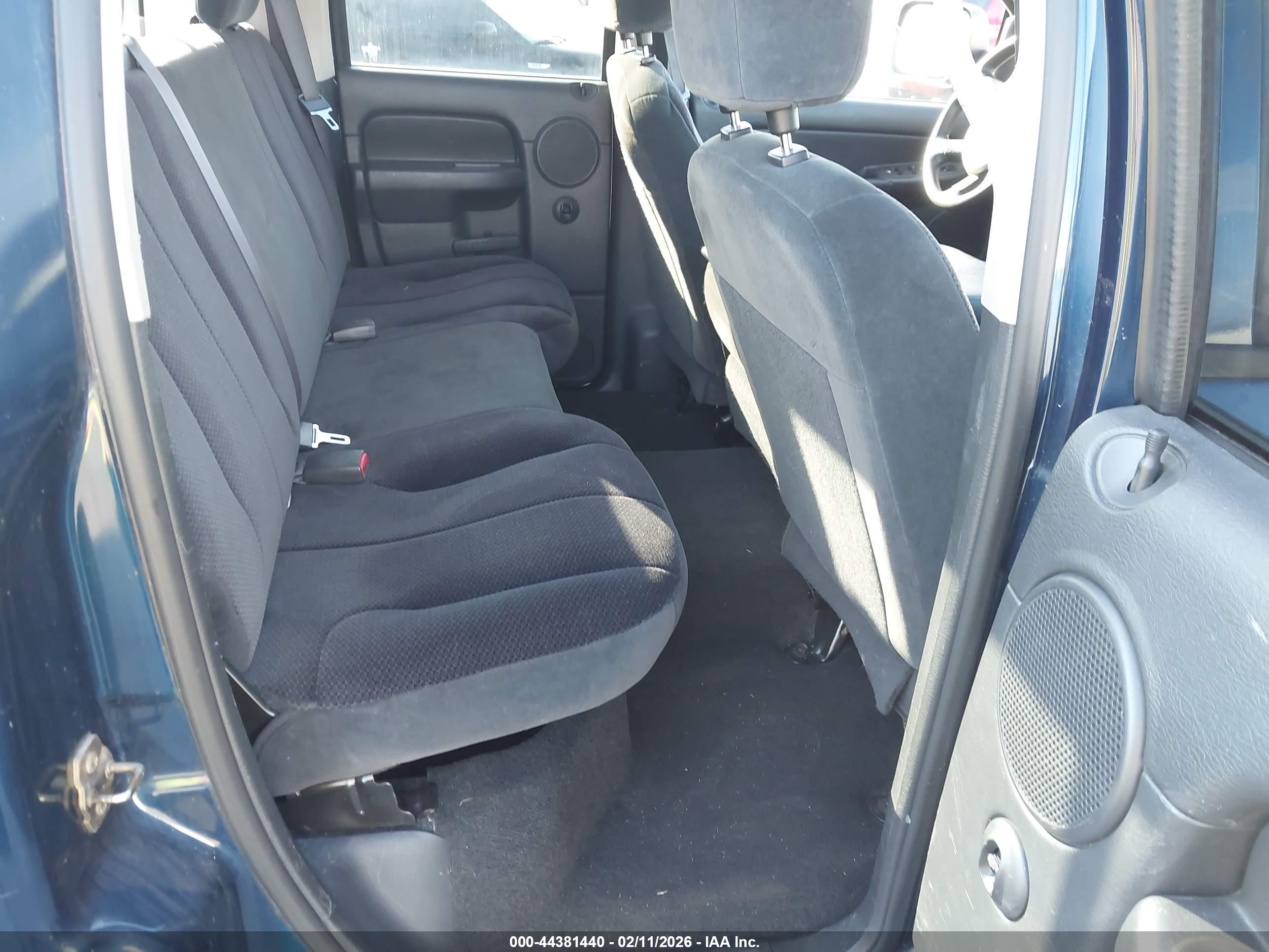 DODGE RAM image 8
