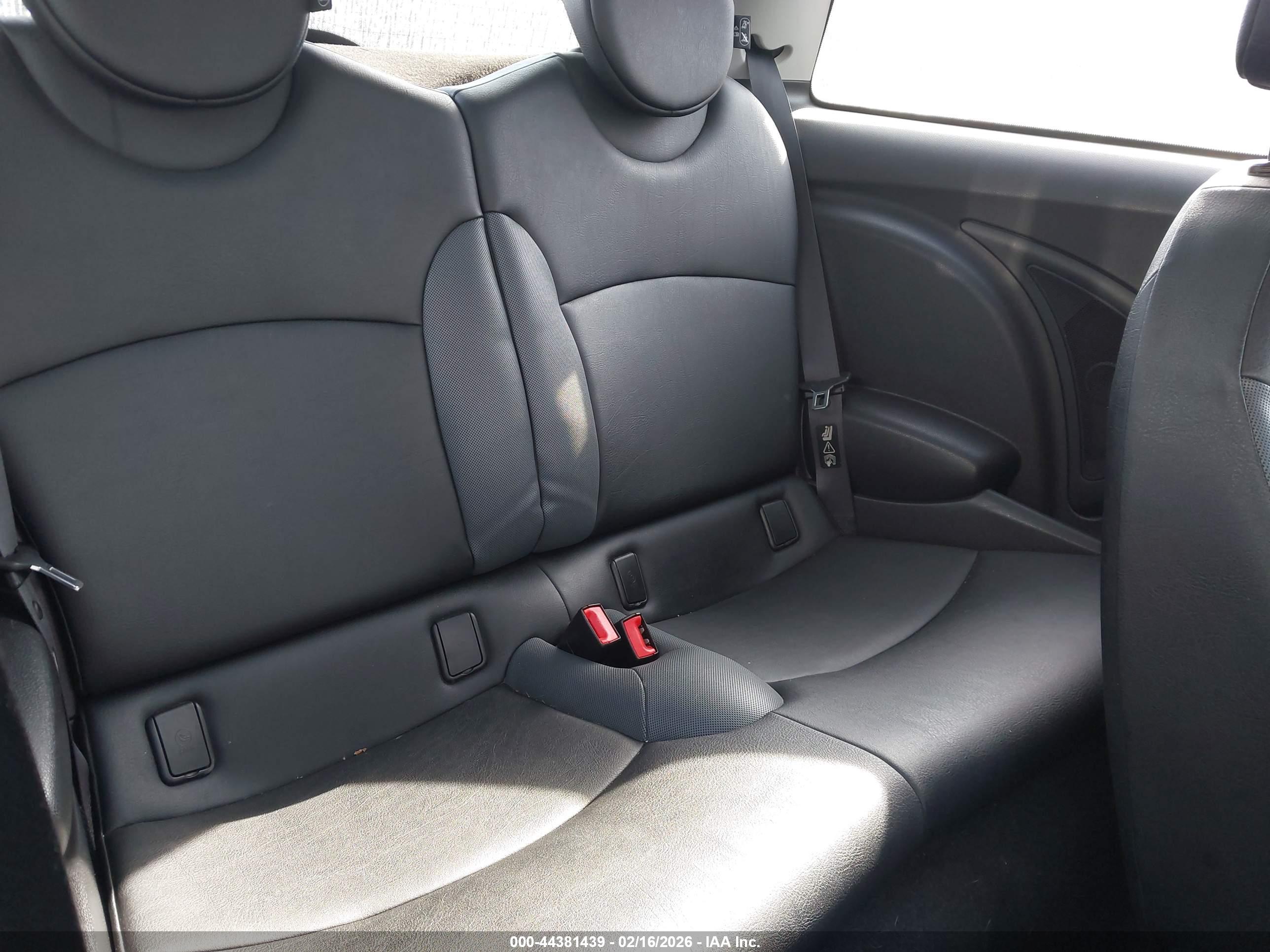 MINI COOPER image 8