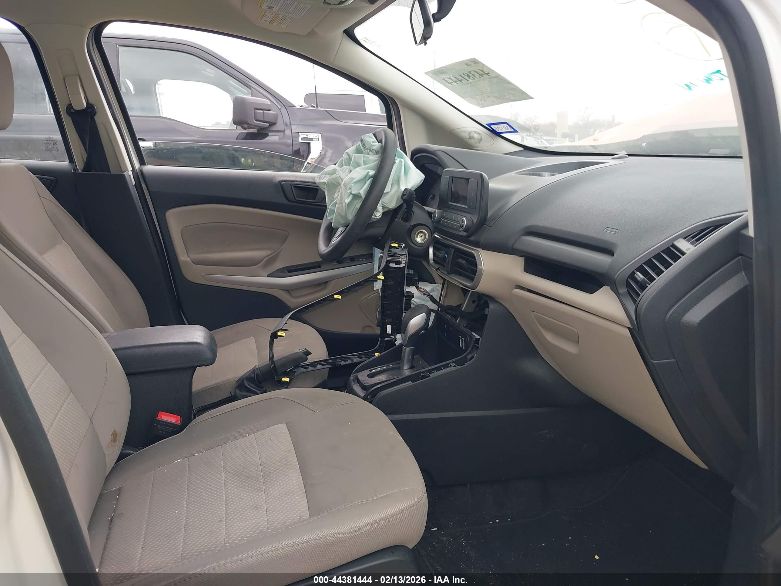 FORD ECOSPORT image 5