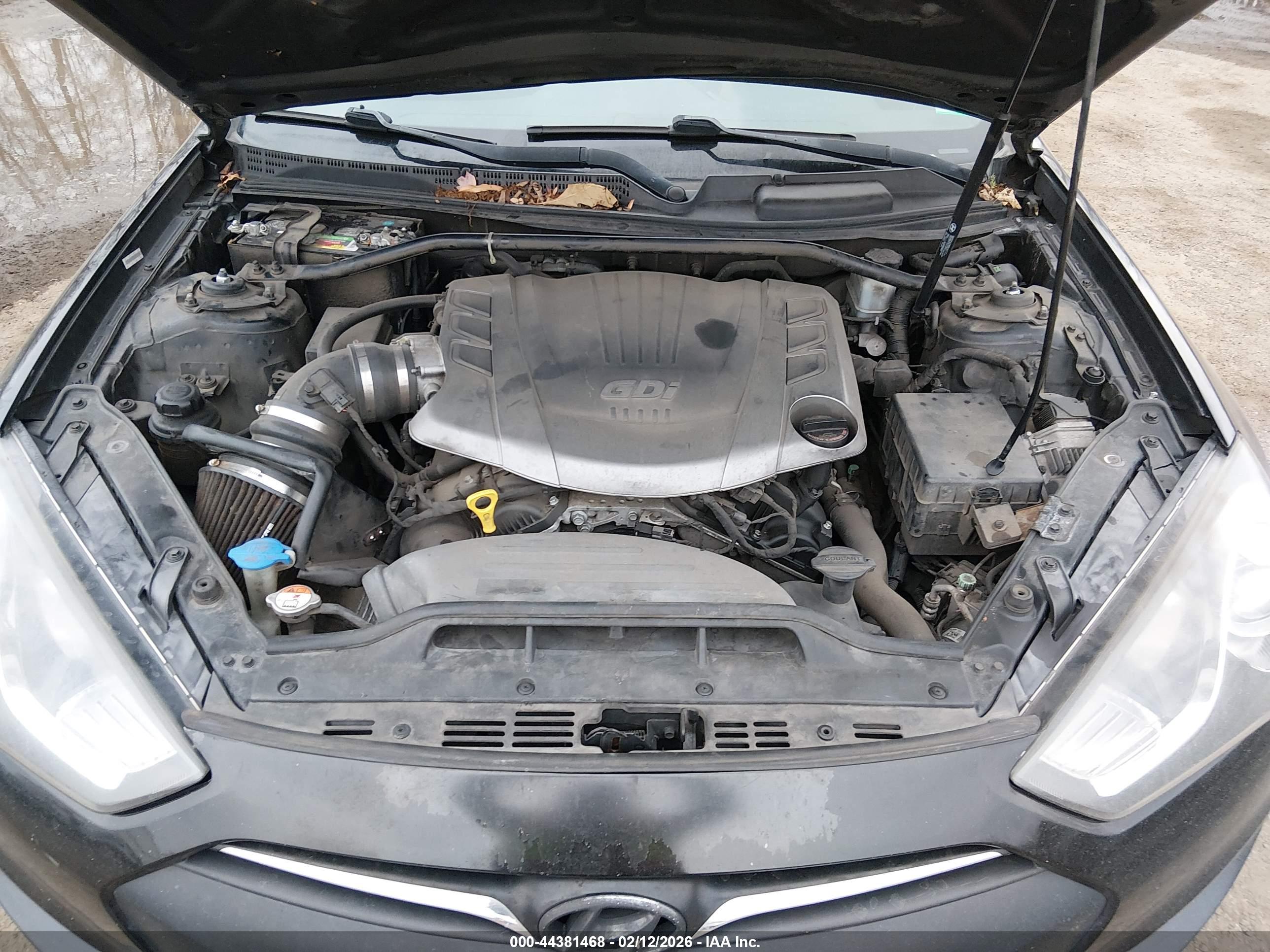 HYUNDAI GENESIS image 10