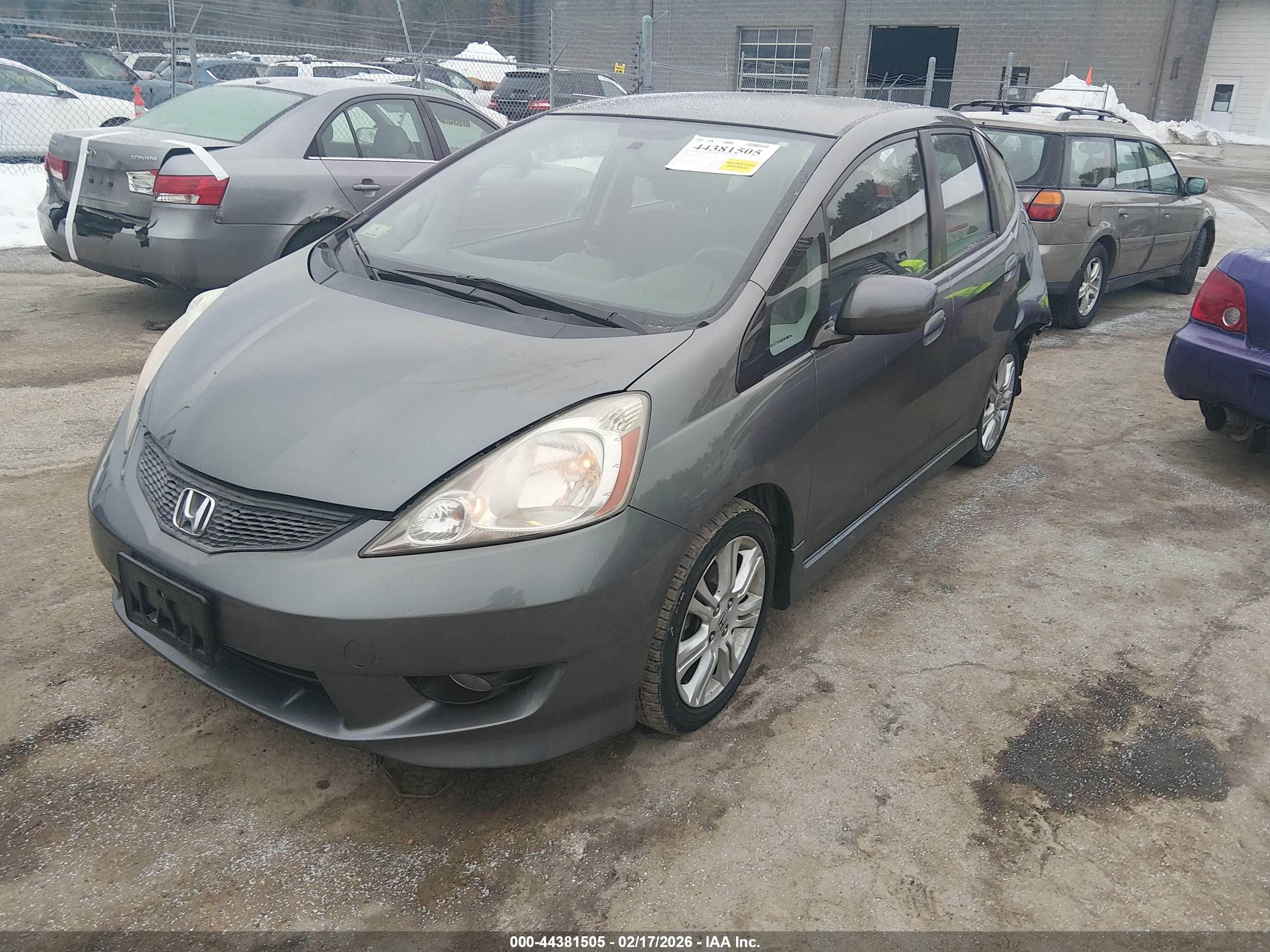 HONDA FIT image 2