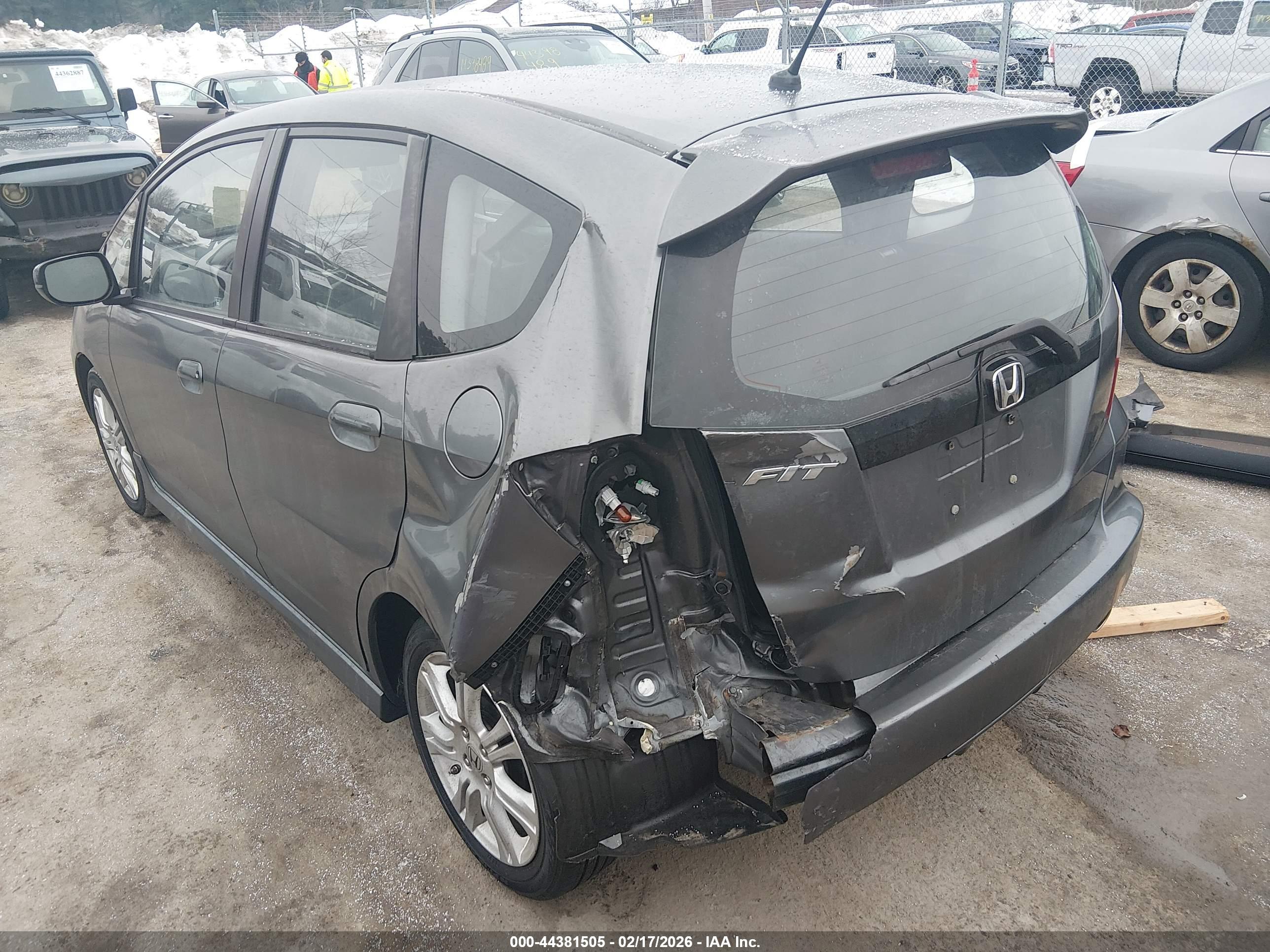 HONDA FIT image 3