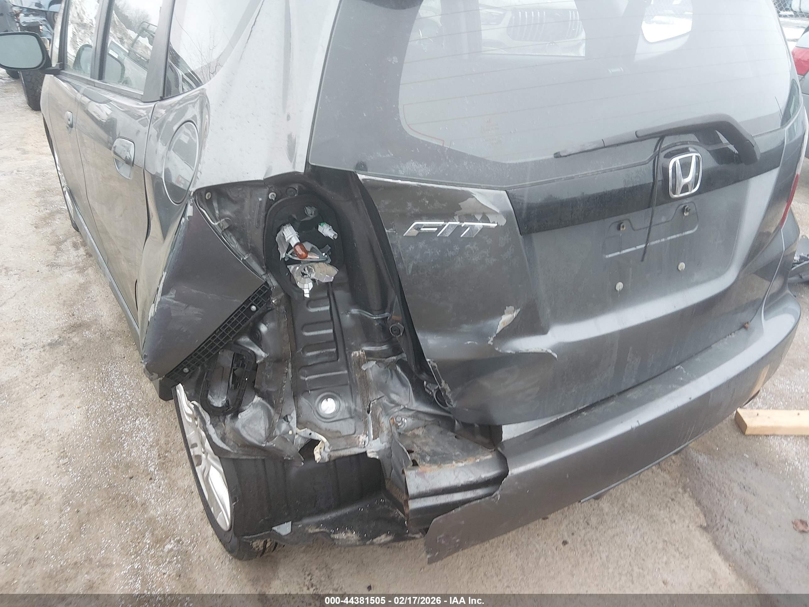 HONDA FIT image 6