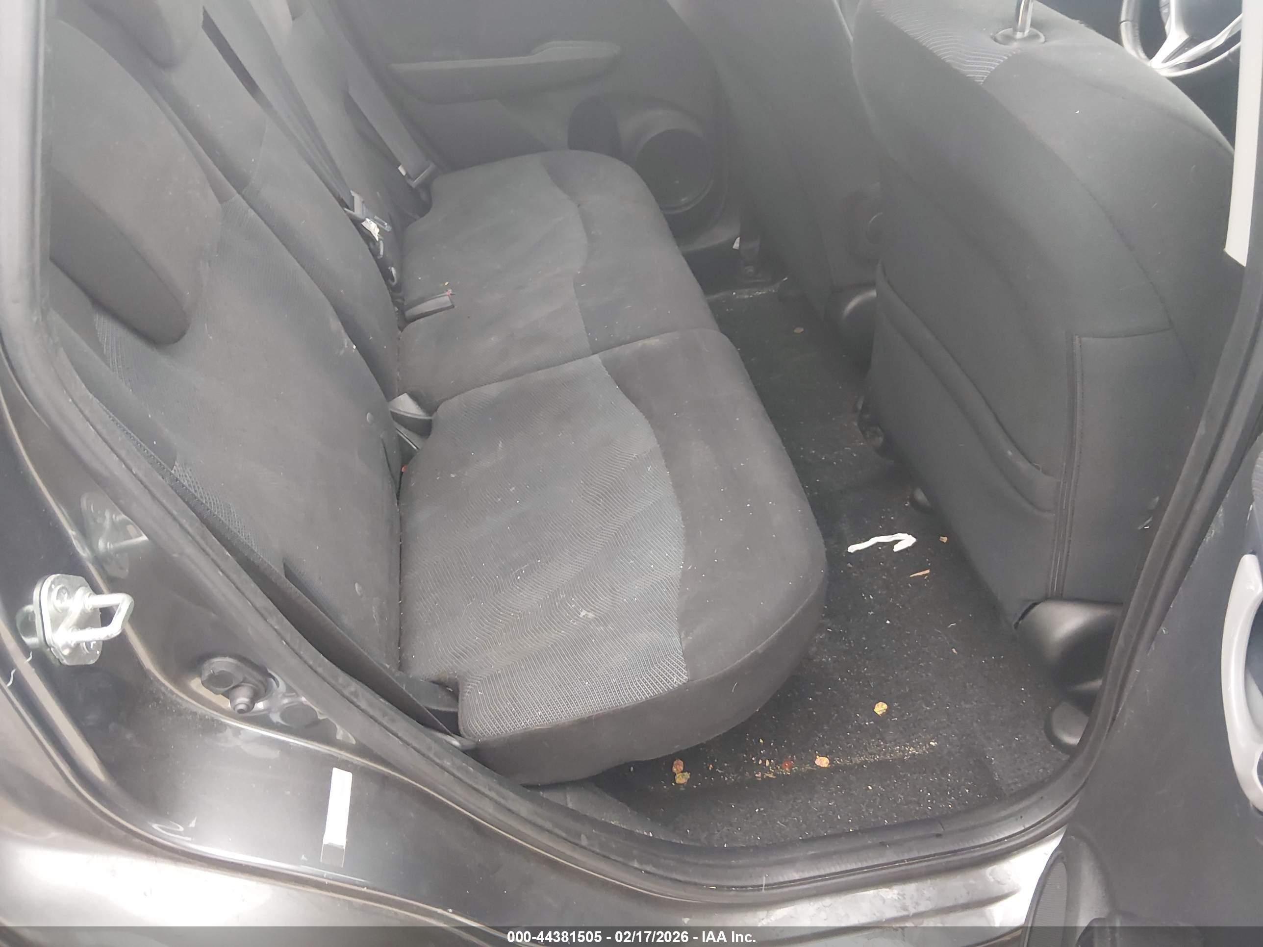HONDA FIT image 8