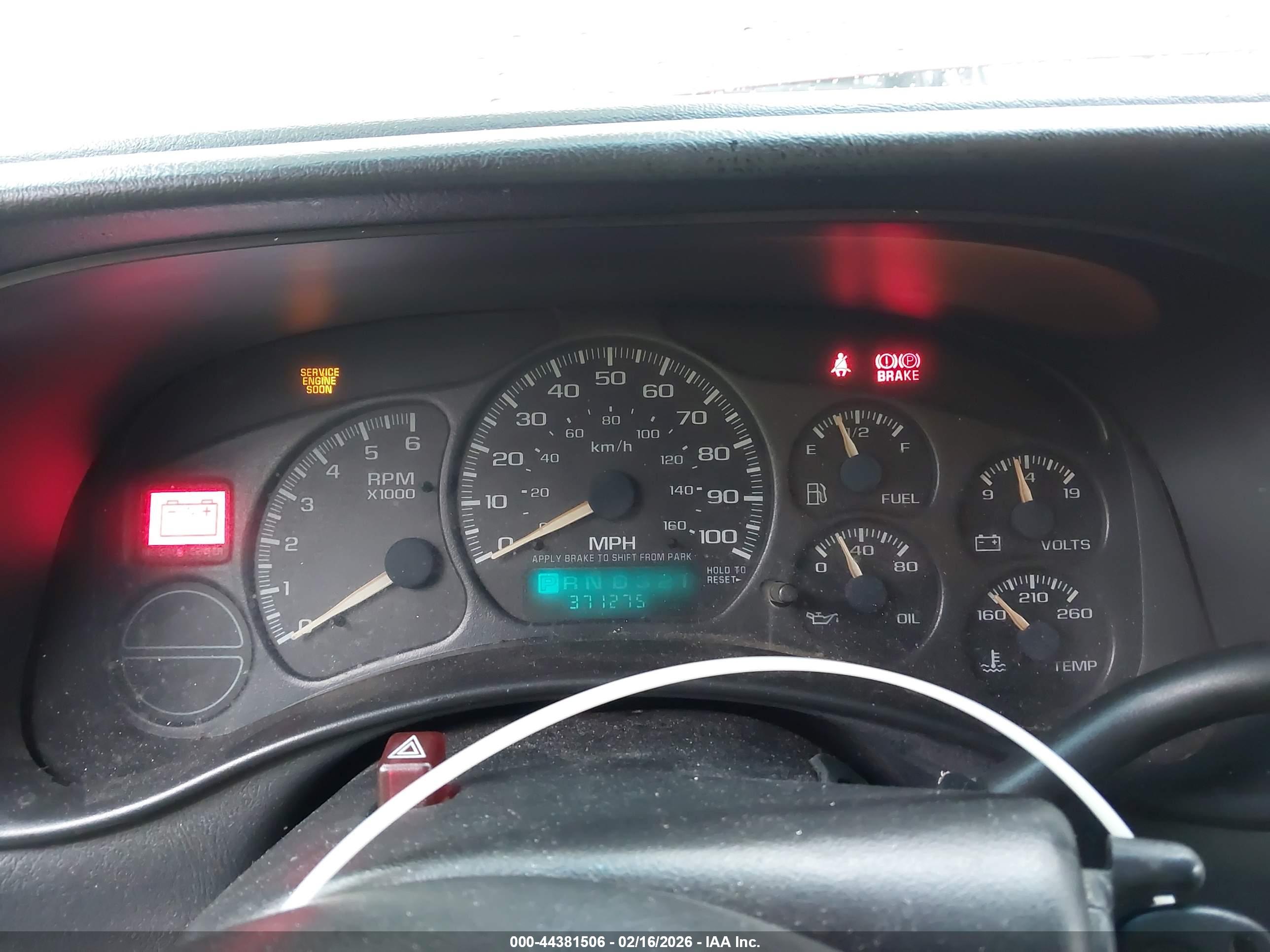 CHEVROLET SILVERADO image 7