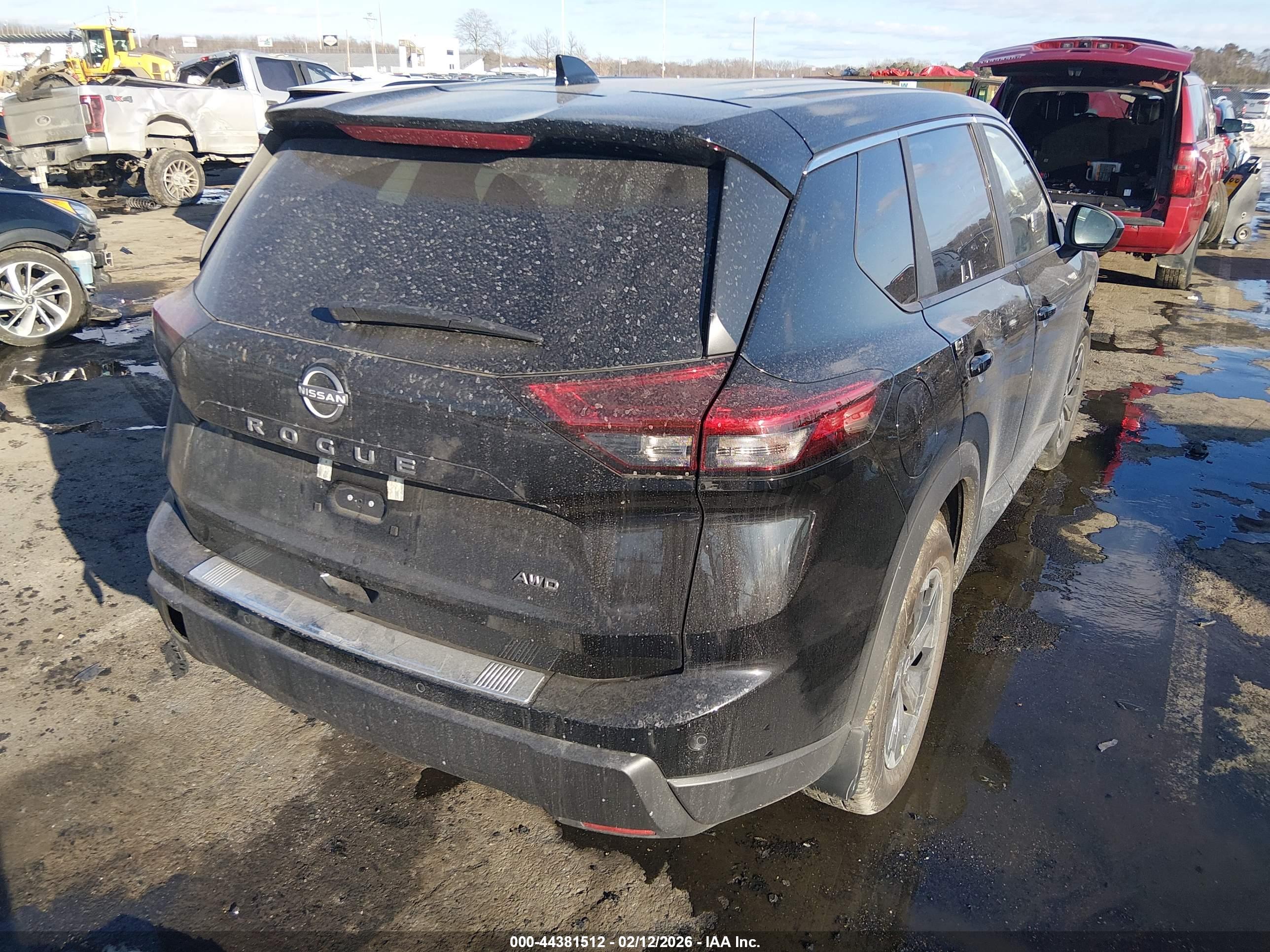 NISSAN ROGUE image 4