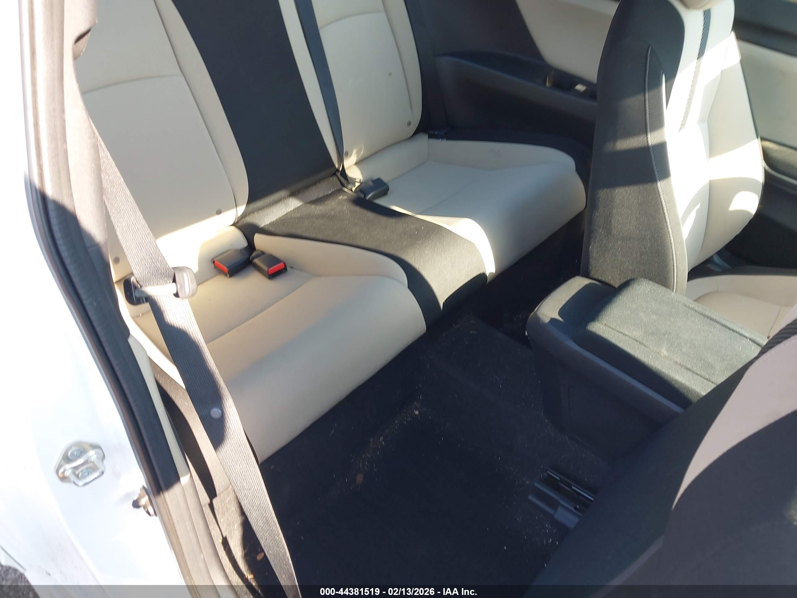 HONDA CIVIC image 8