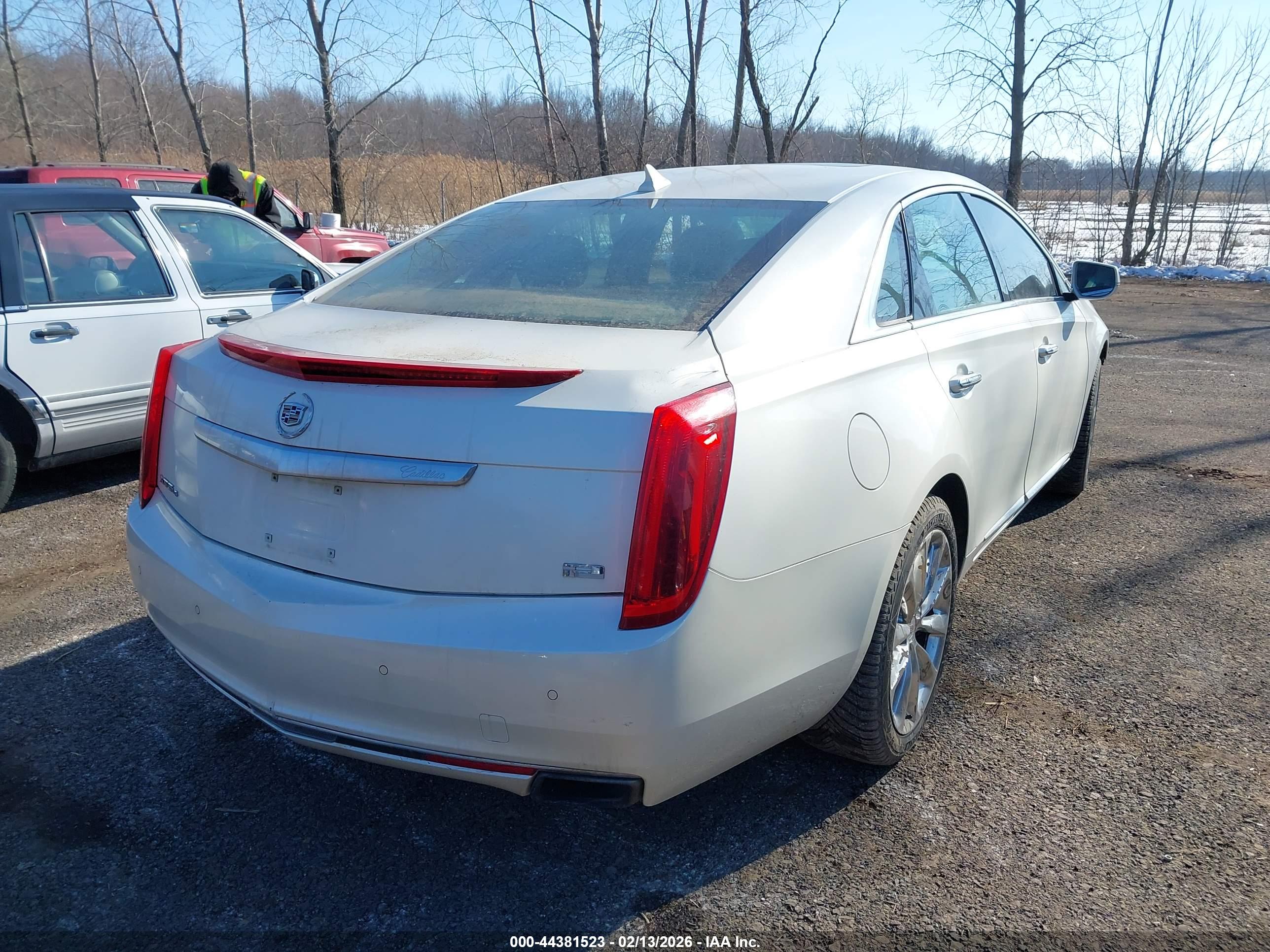CADILLAC XTS image 4