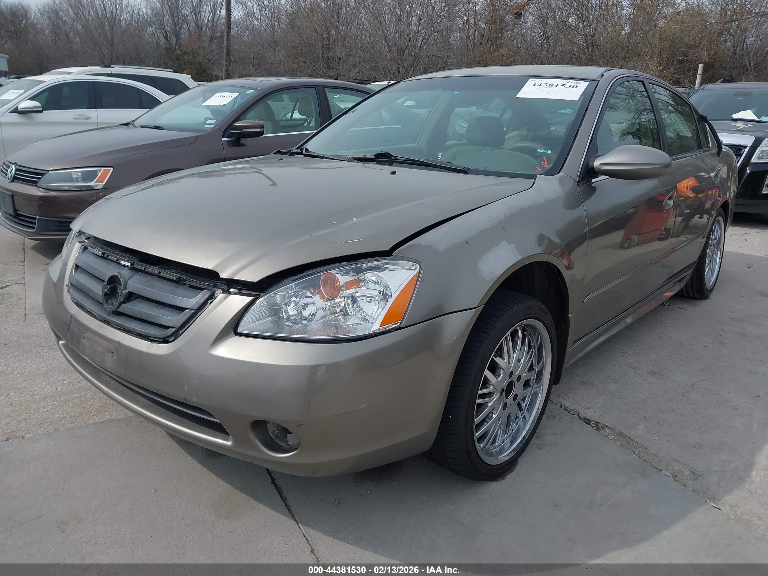 NISSAN ALTIMA image 2