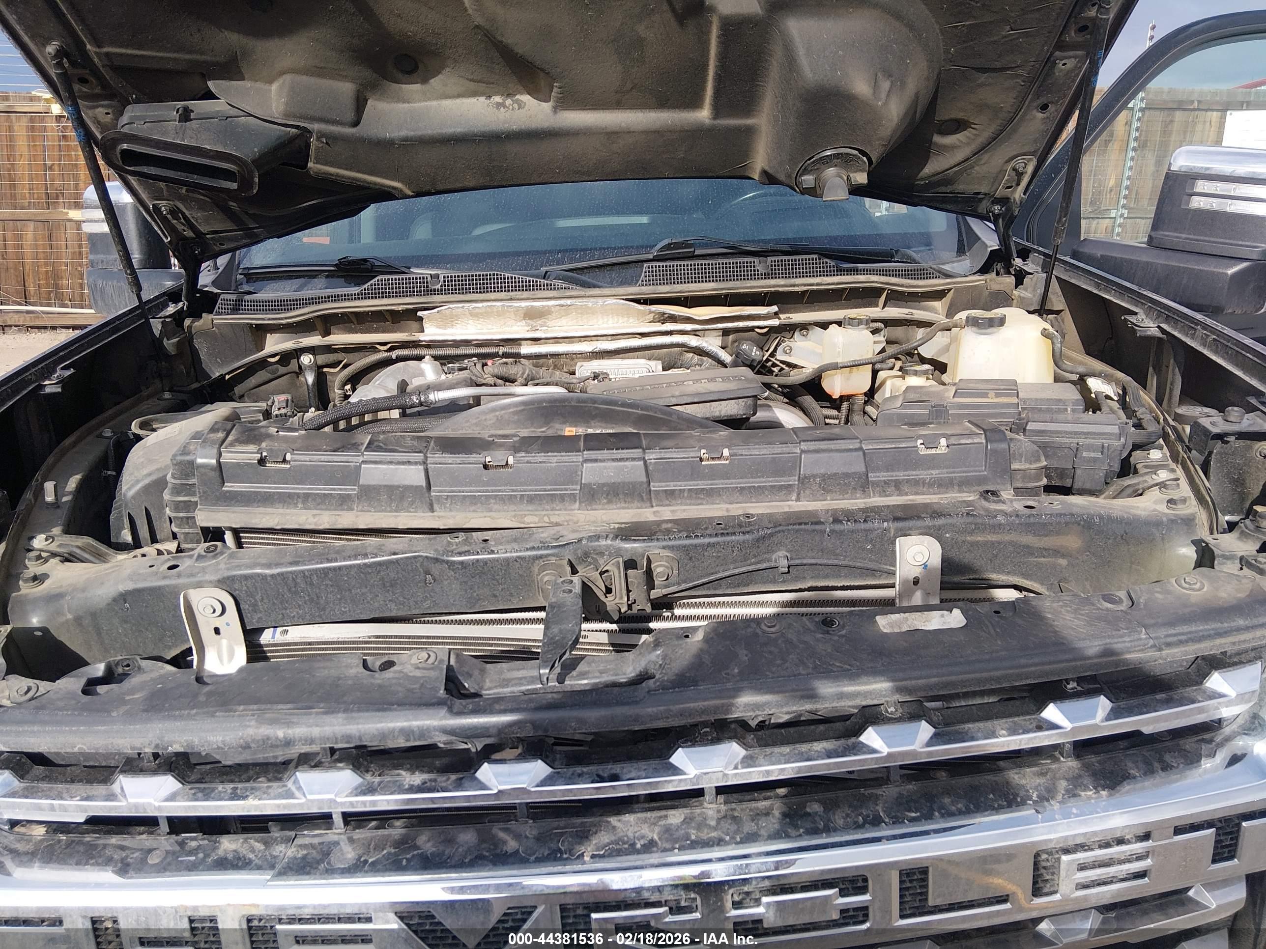 CHEVROLET SILVERADO image 10
