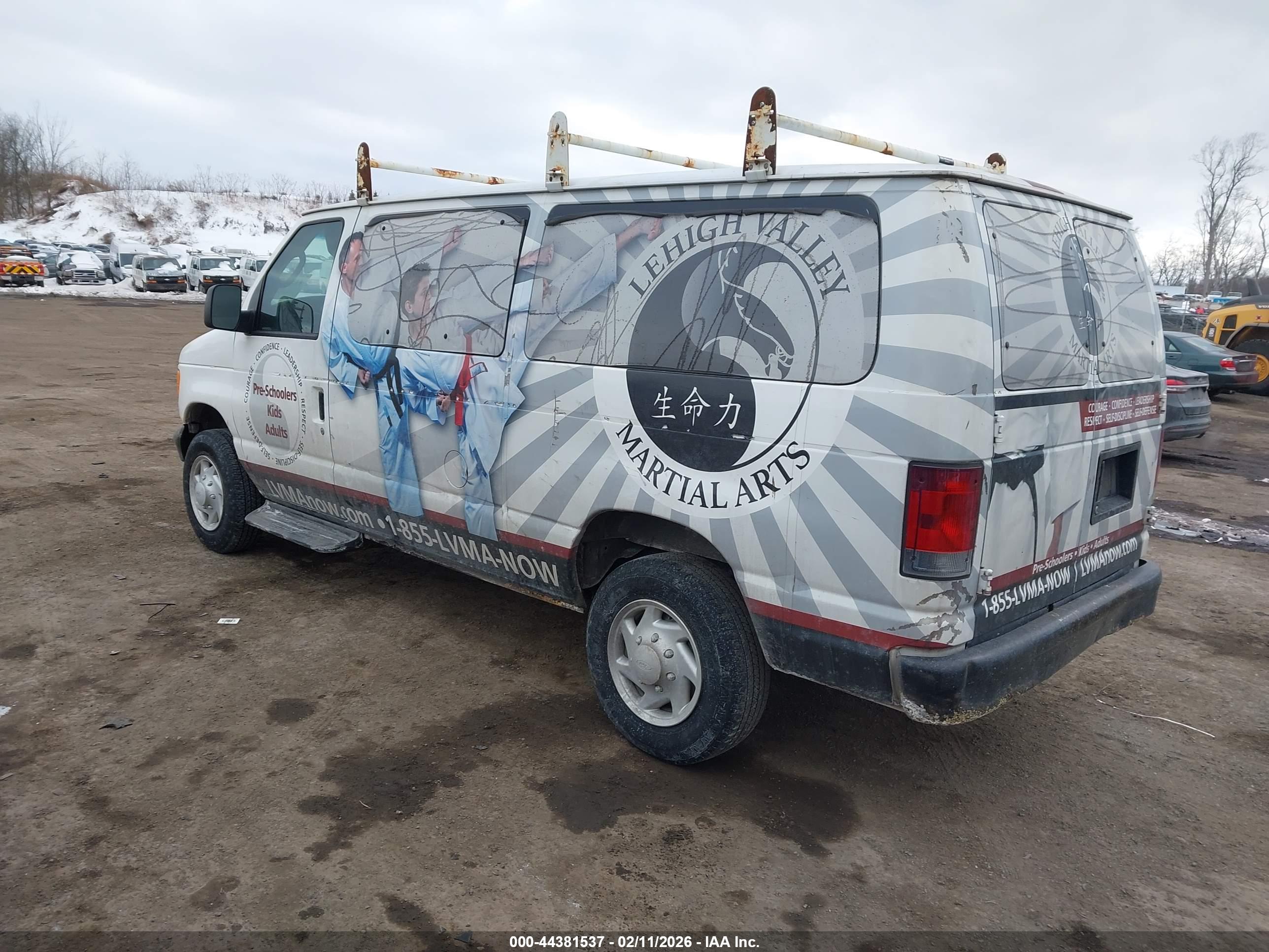 FORD E-350 image 3