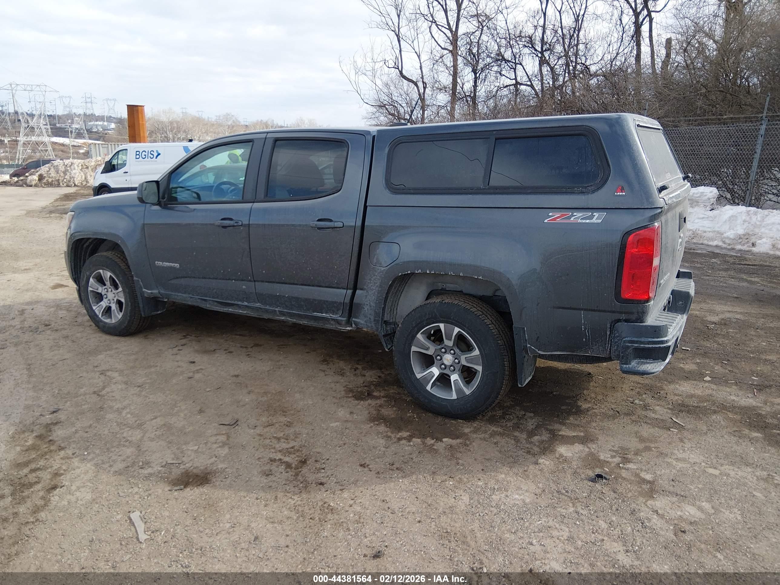 CHEVROLET COLORADO image 3