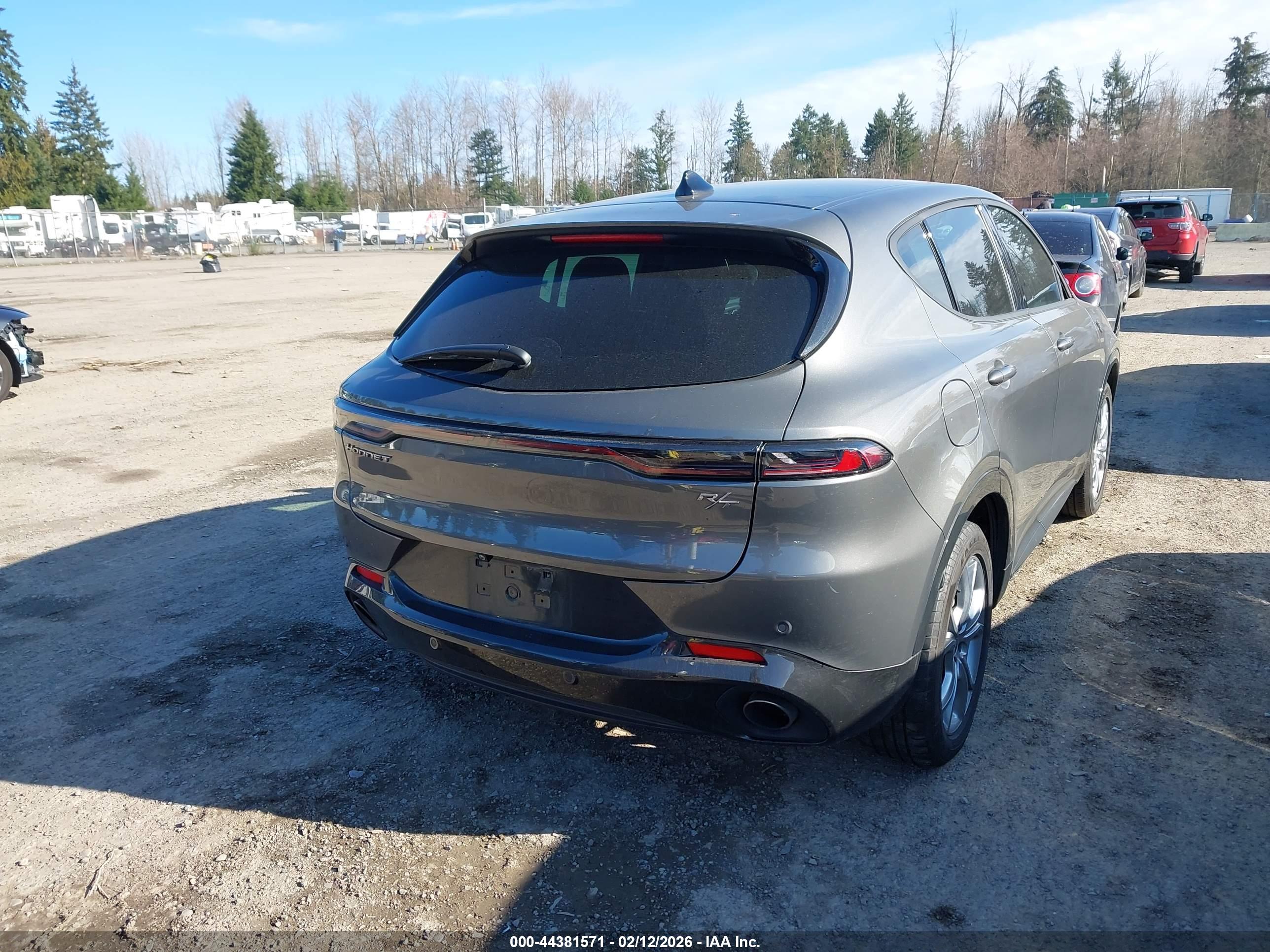 DODGE HORNET image 4