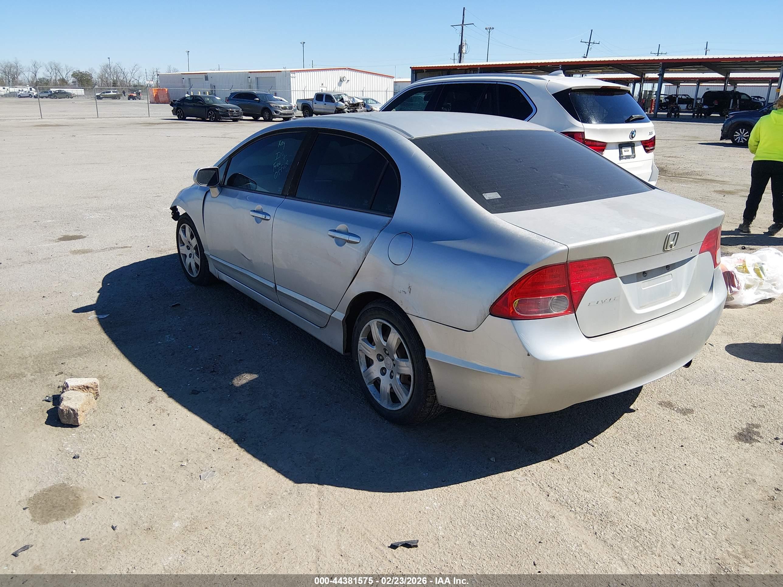 HONDA CIVIC image 3