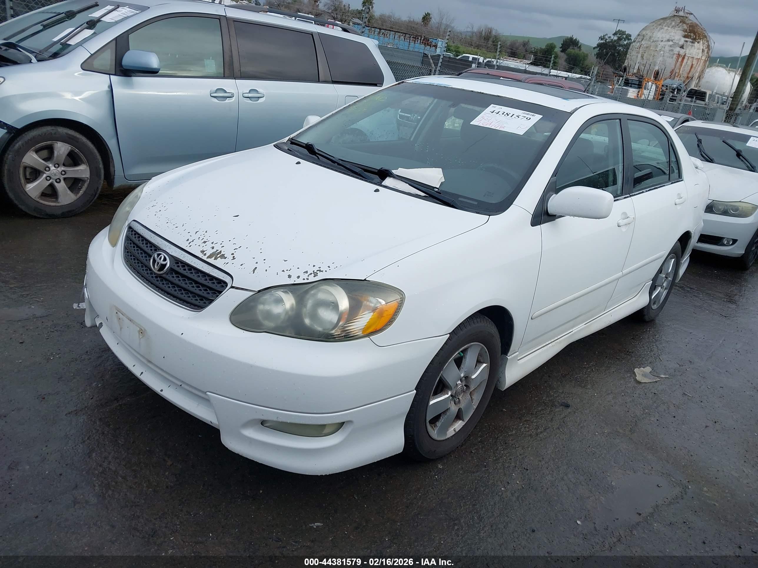 TOYOTA COROLLA image 2