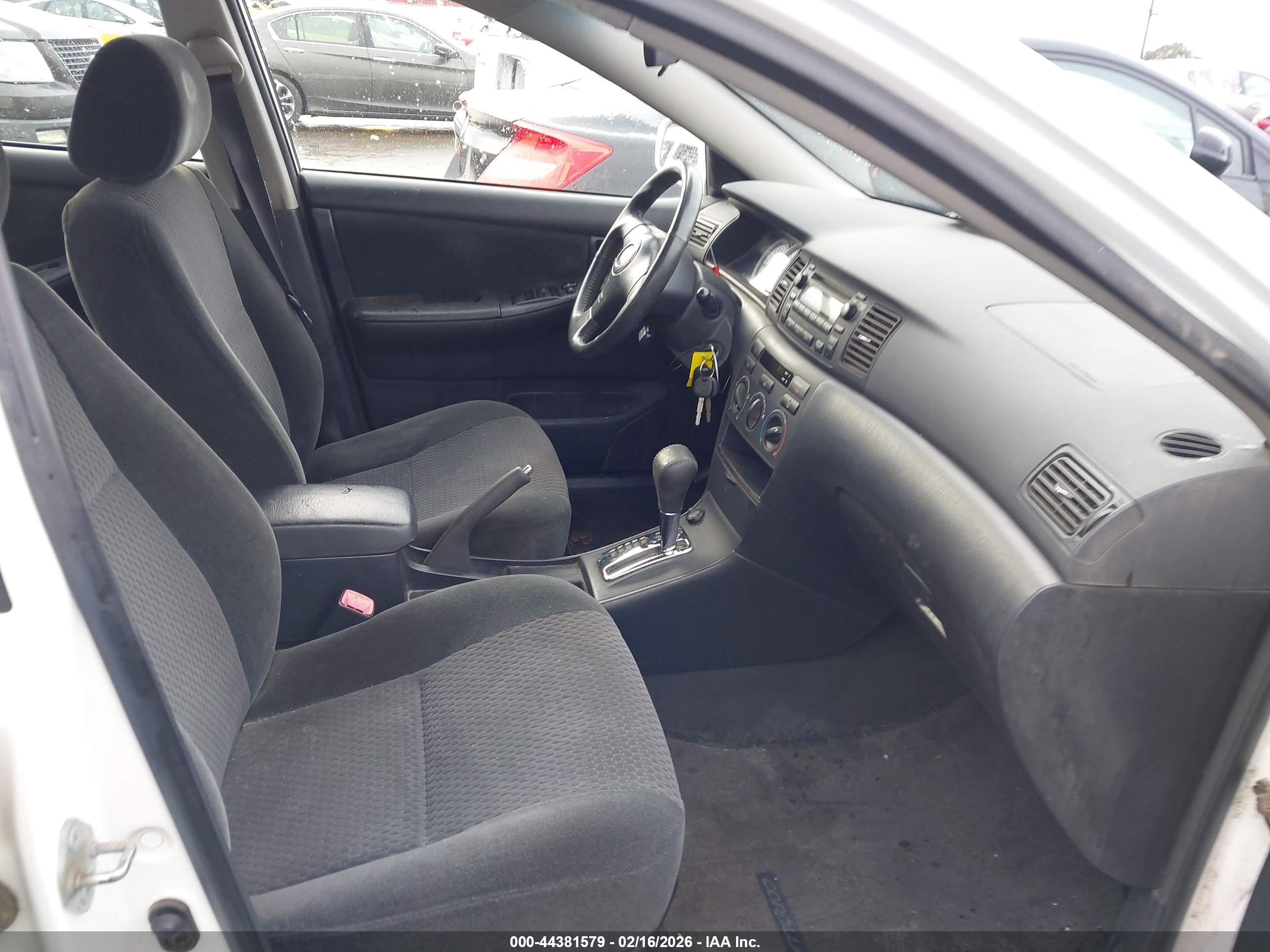 TOYOTA COROLLA image 5