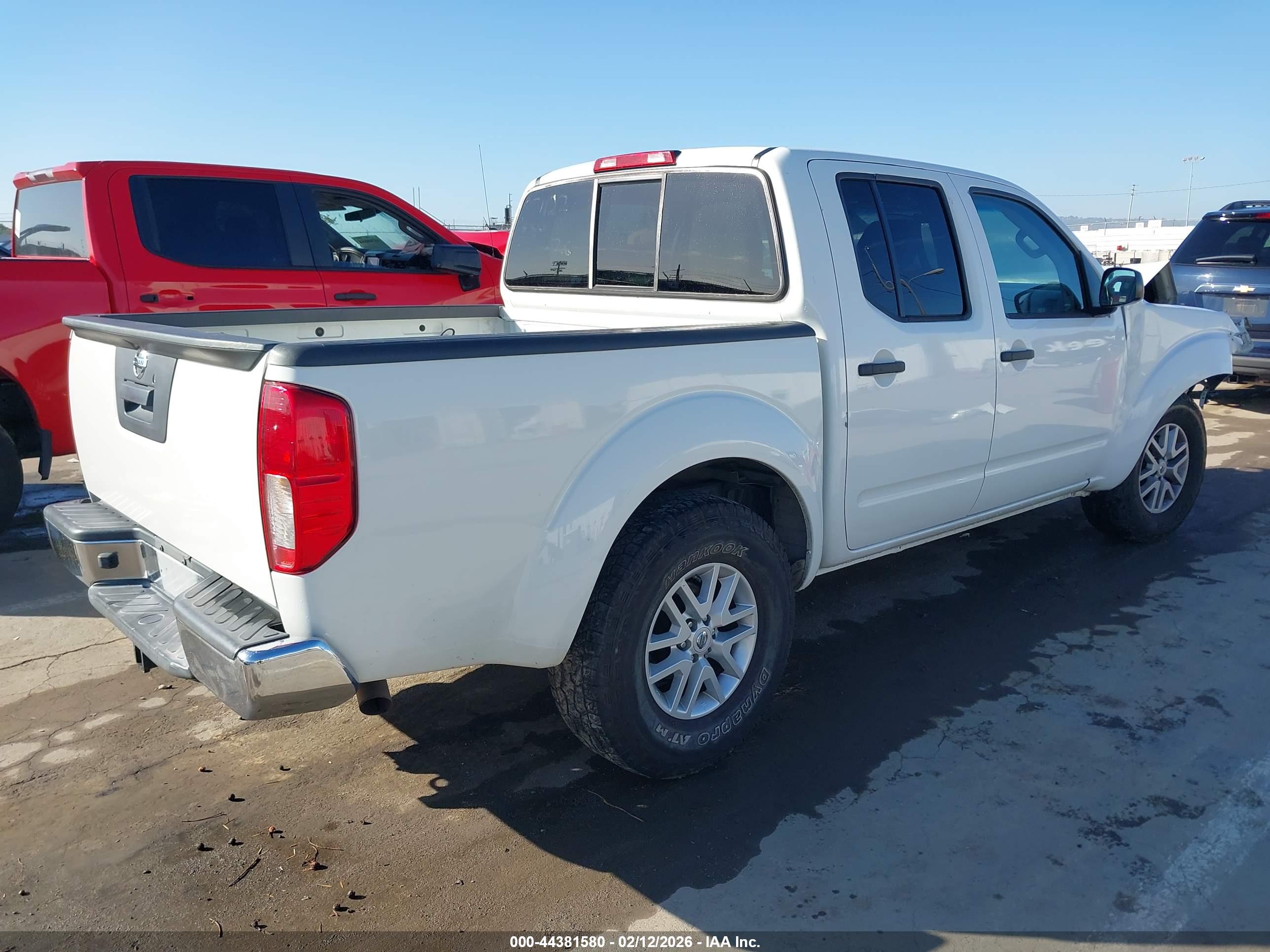 NISSAN FRONTIER image 4