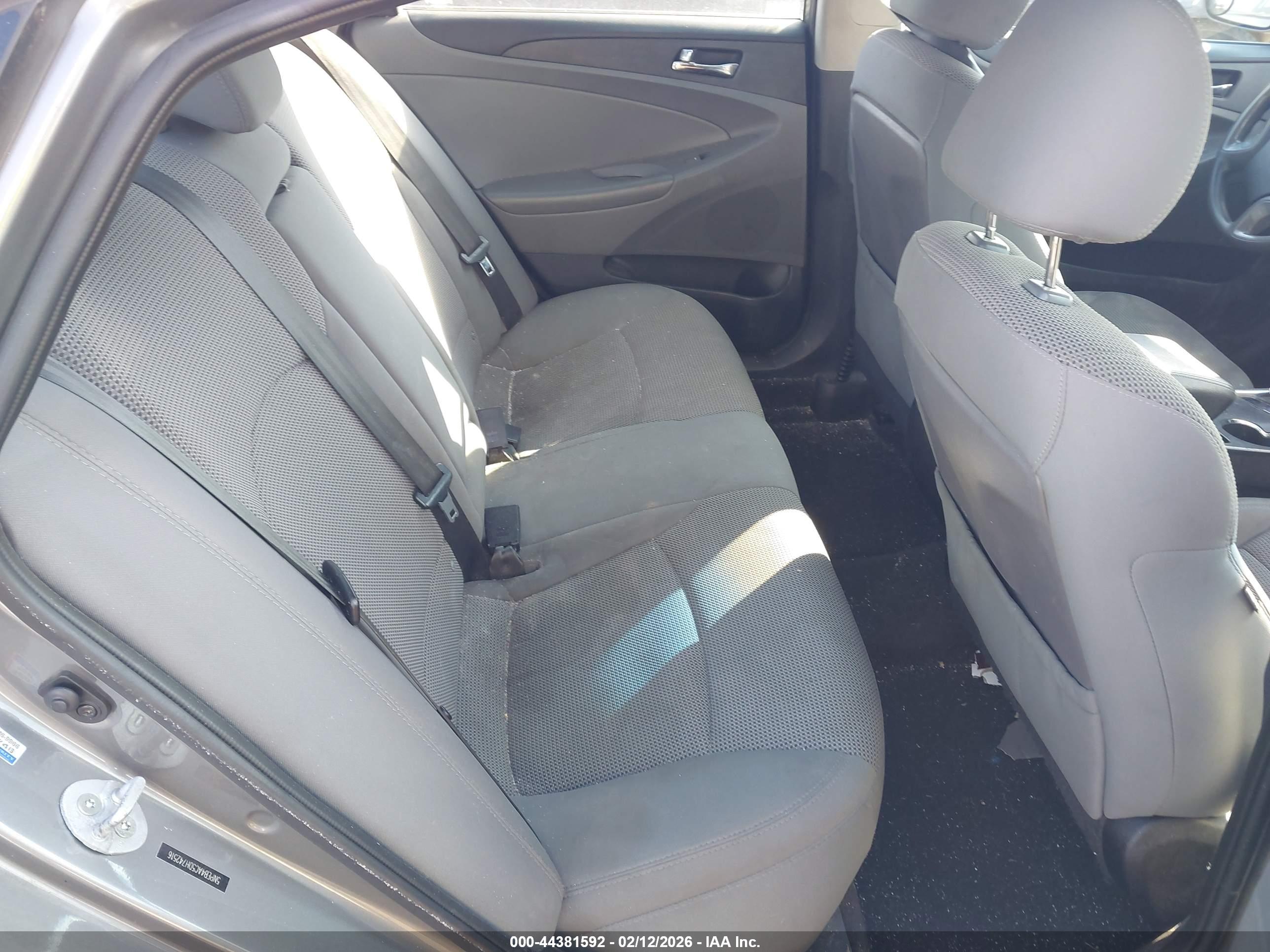 HYUNDAI SONATA image 8