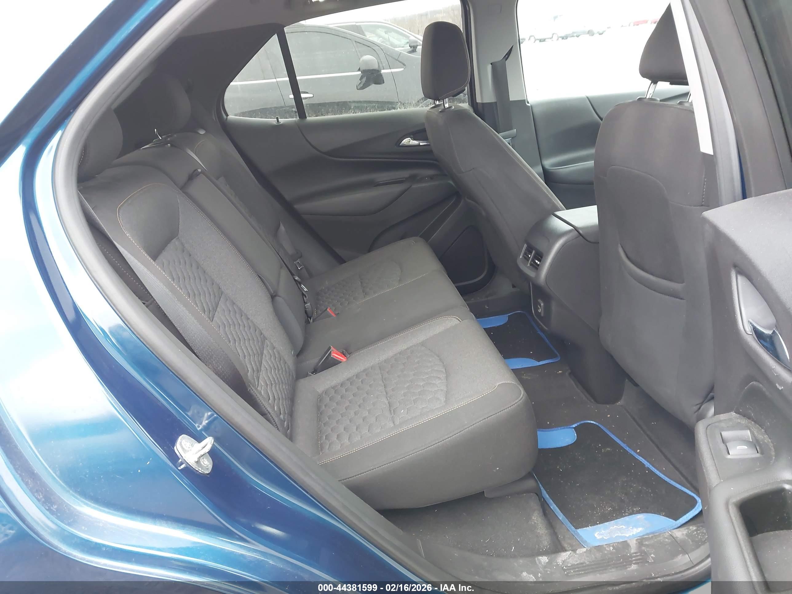 CHEVROLET EQUINOX image 8