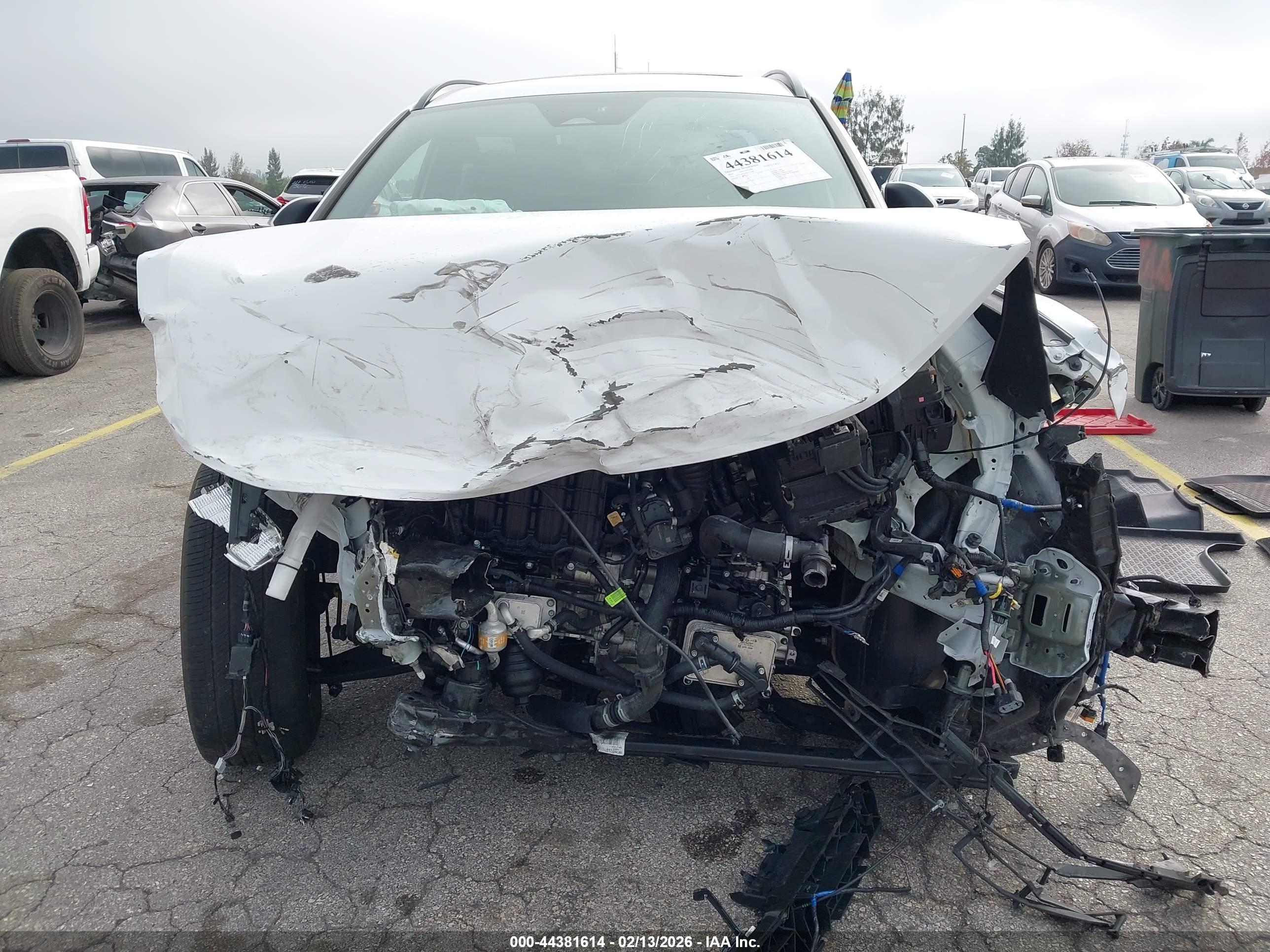HYUNDAI SANTA image 6