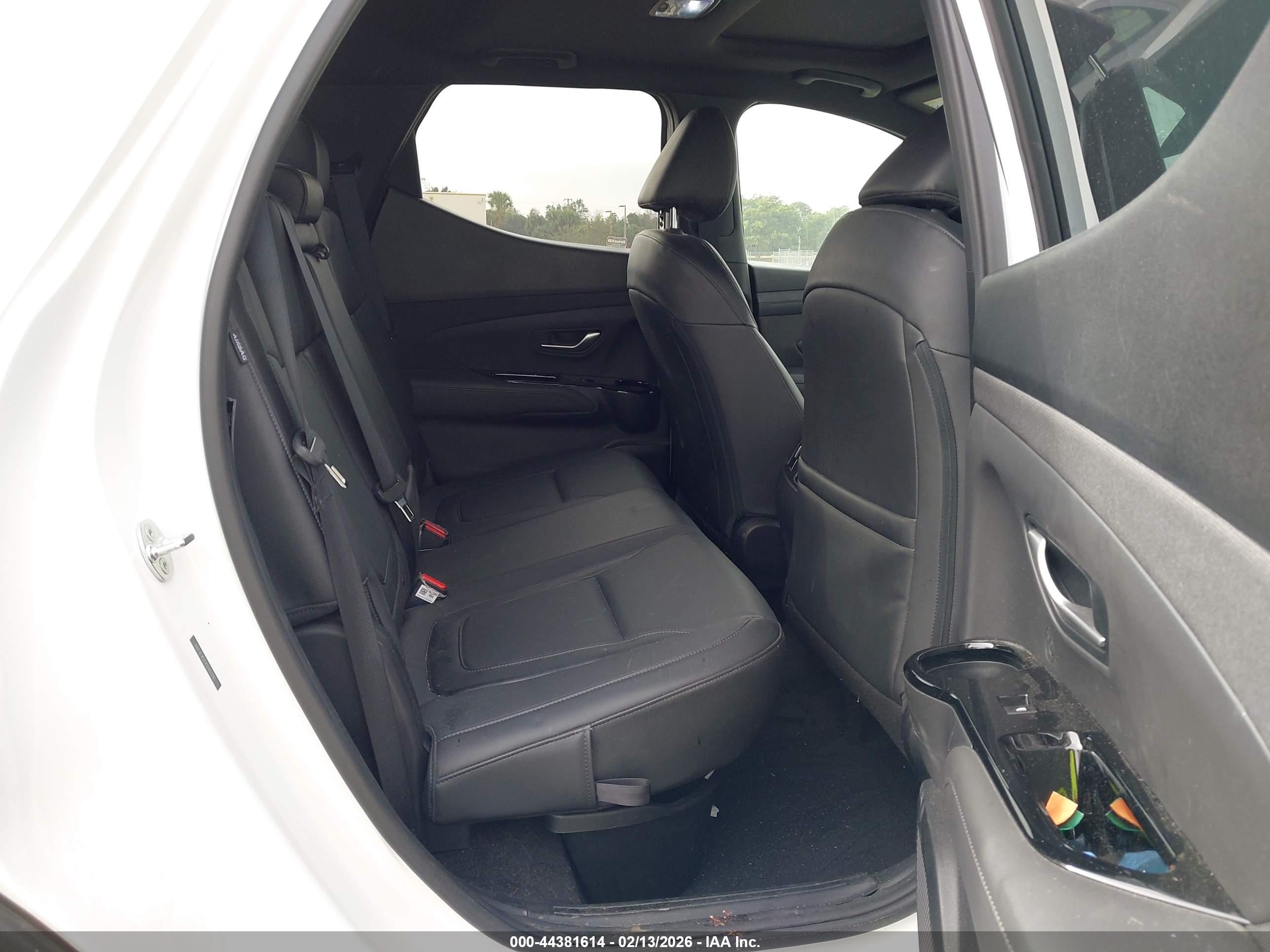 HYUNDAI SANTA image 8