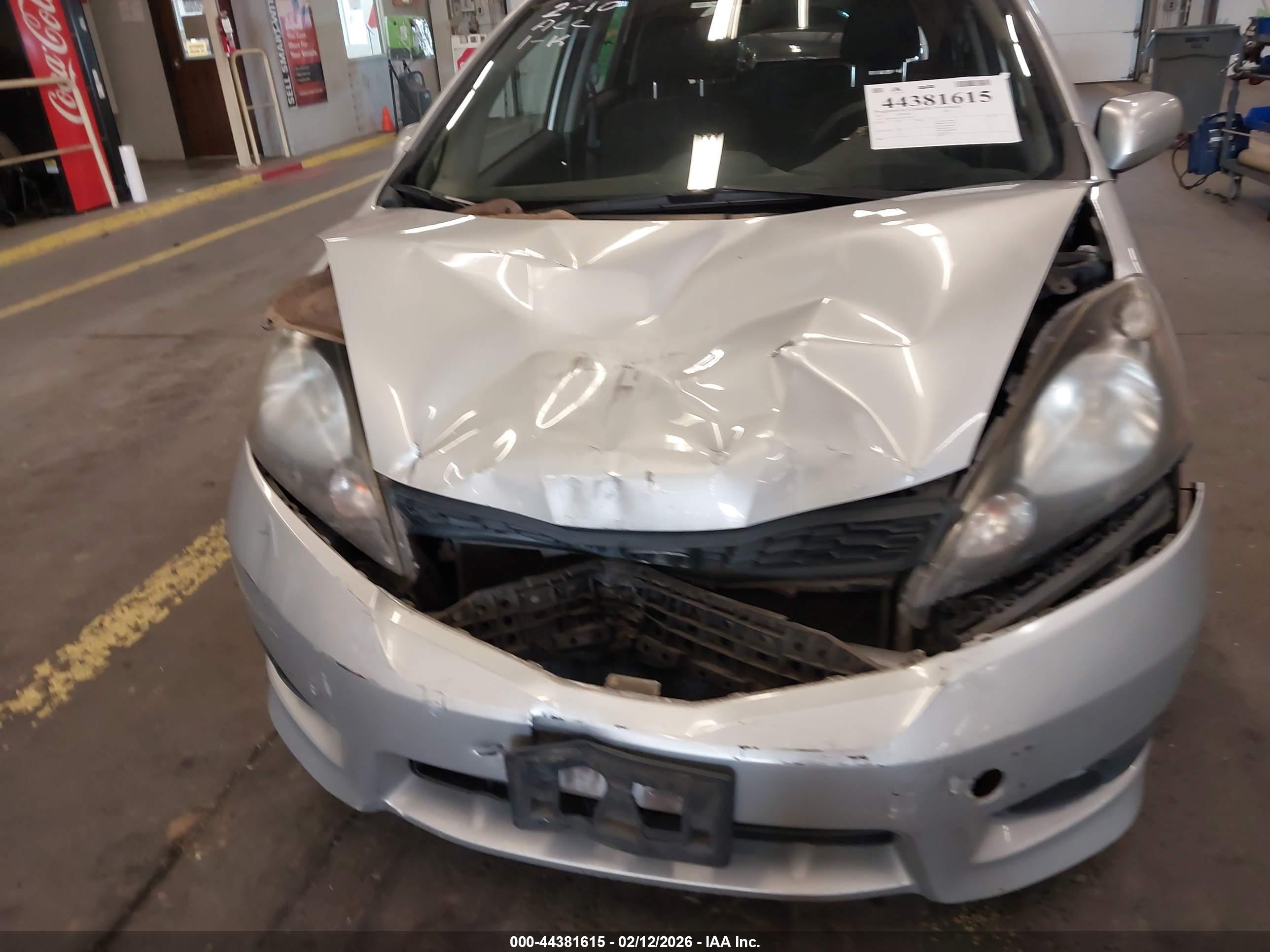 HONDA FIT image 6