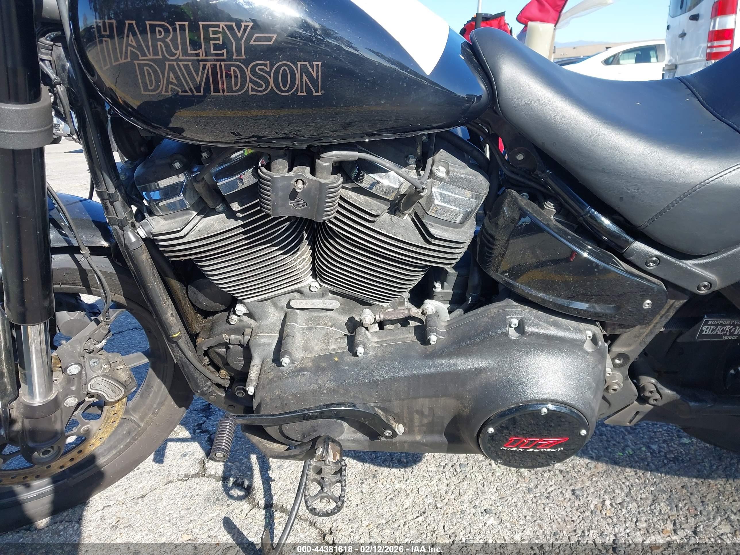 HARLEY-DAVIDSON FXLRS image 9
