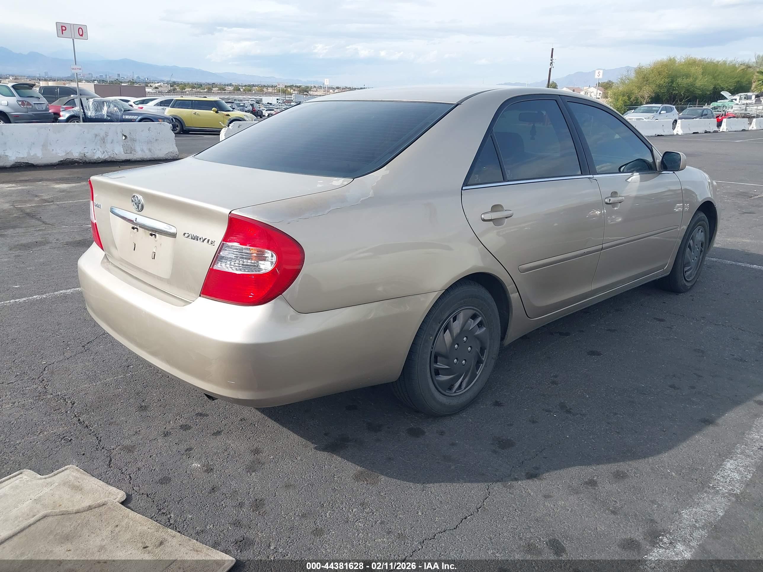 TOYOTA CAMRY image 4