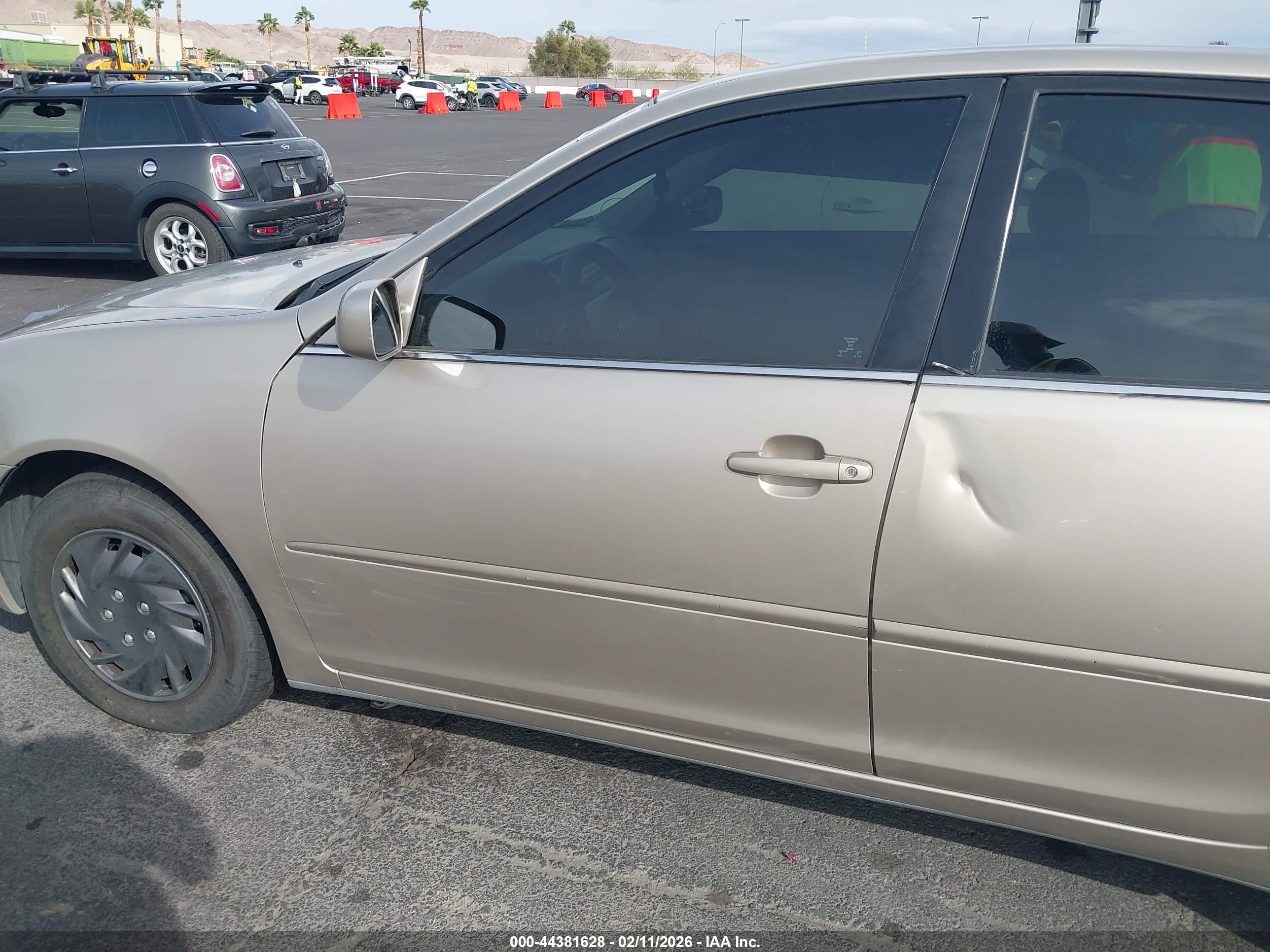 TOYOTA CAMRY image 6