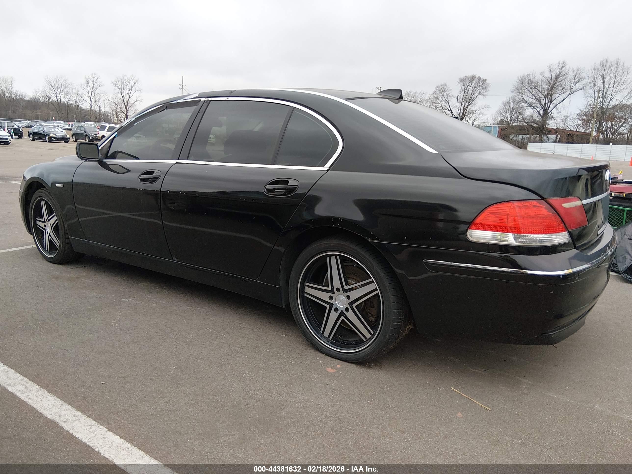 BMW 750LI image 3