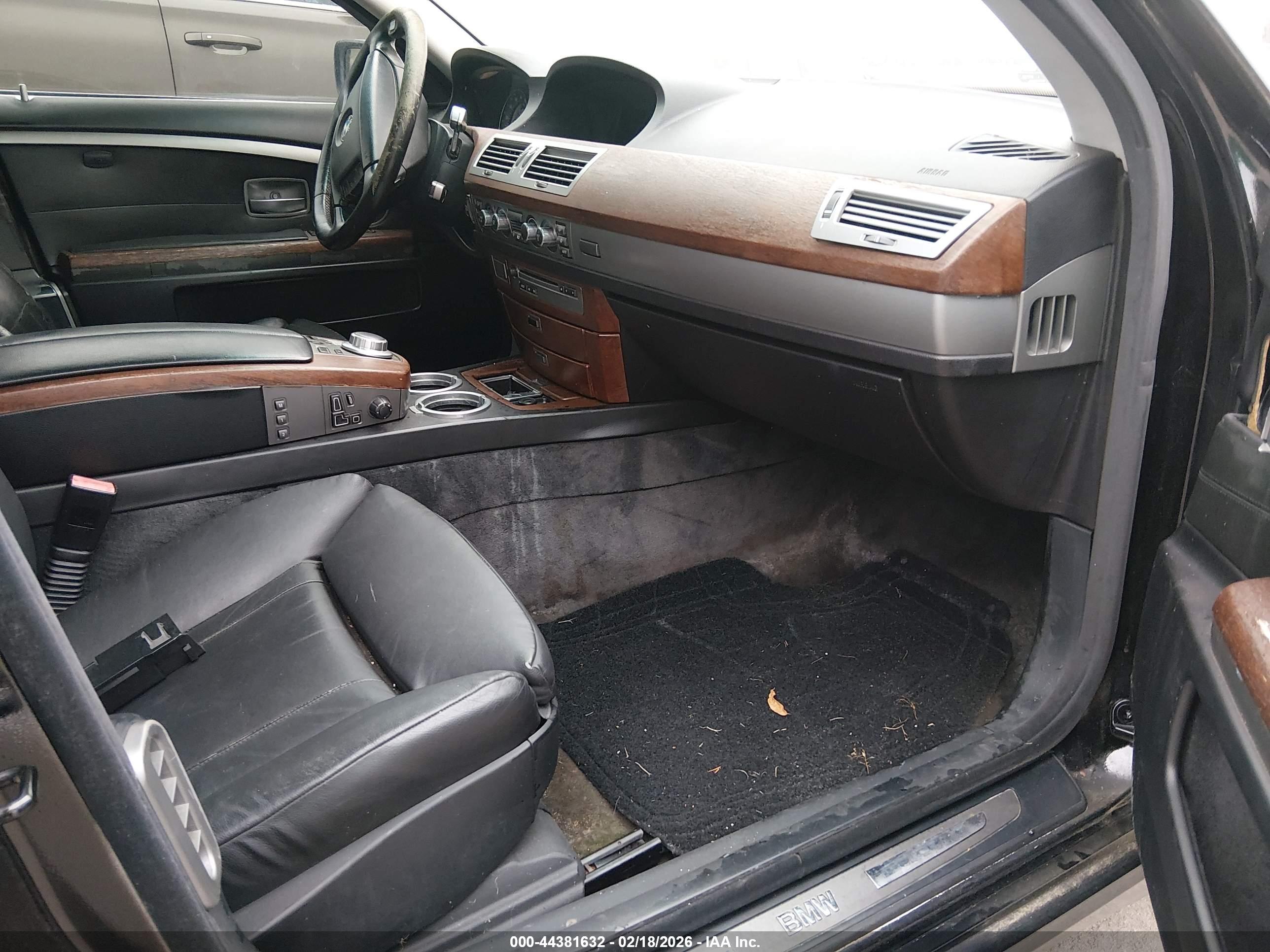 BMW 750LI image 5