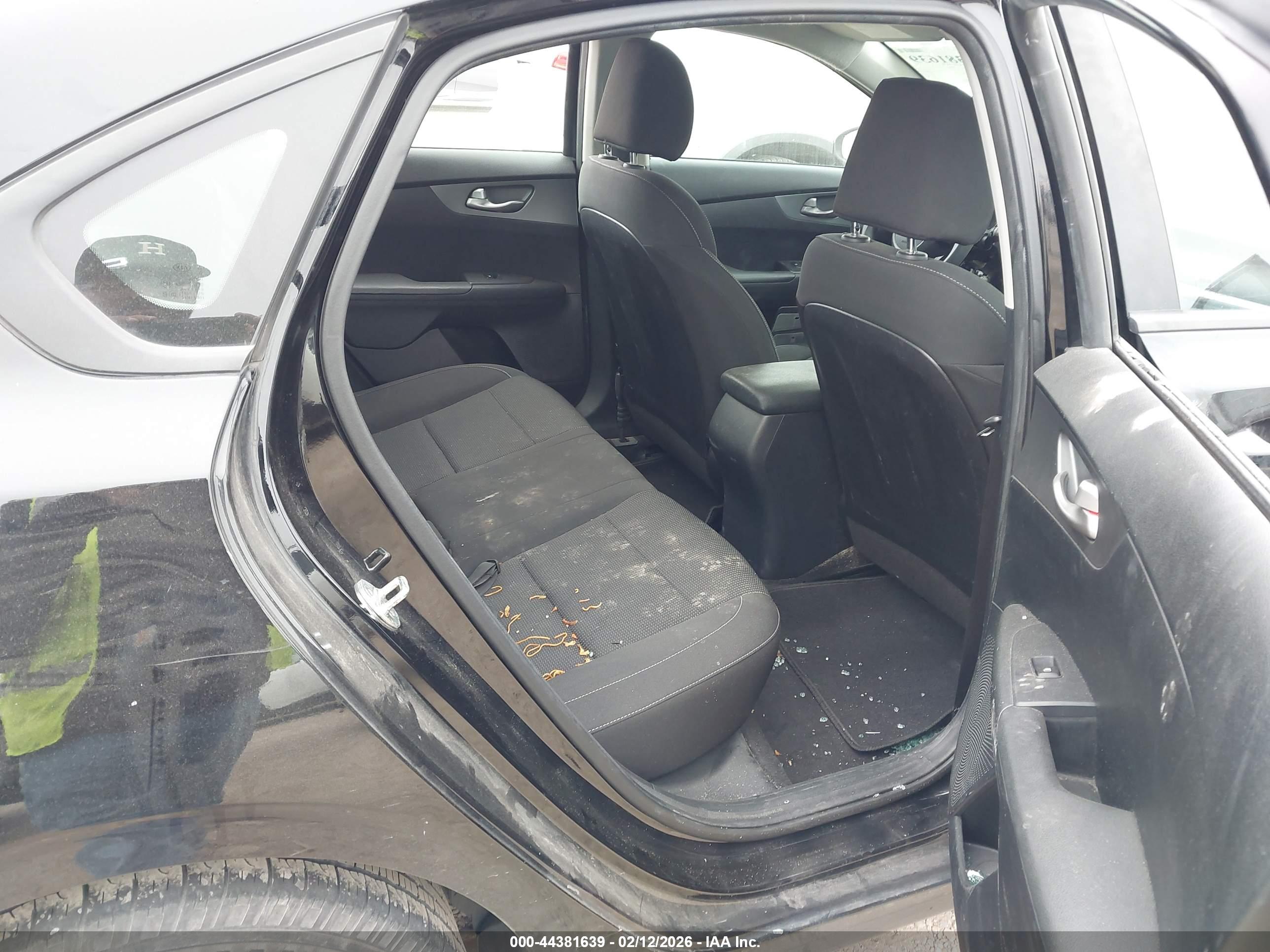 KIA FORTE image 8