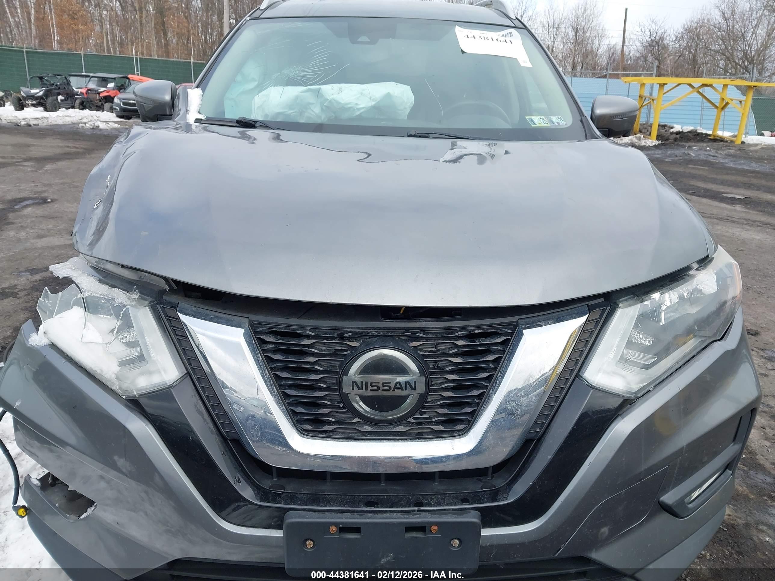 NISSAN ROGUE image 6