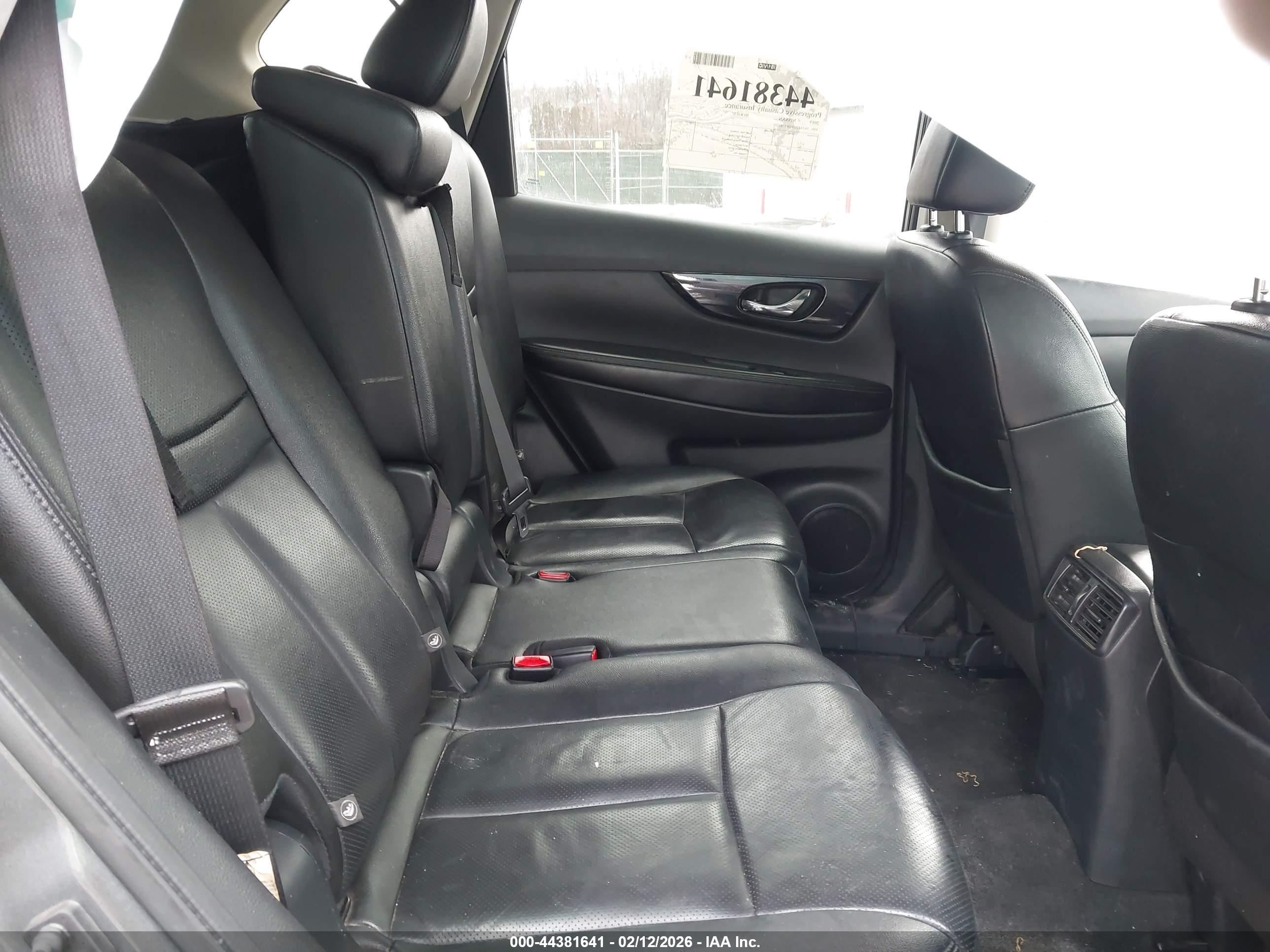 NISSAN ROGUE image 8