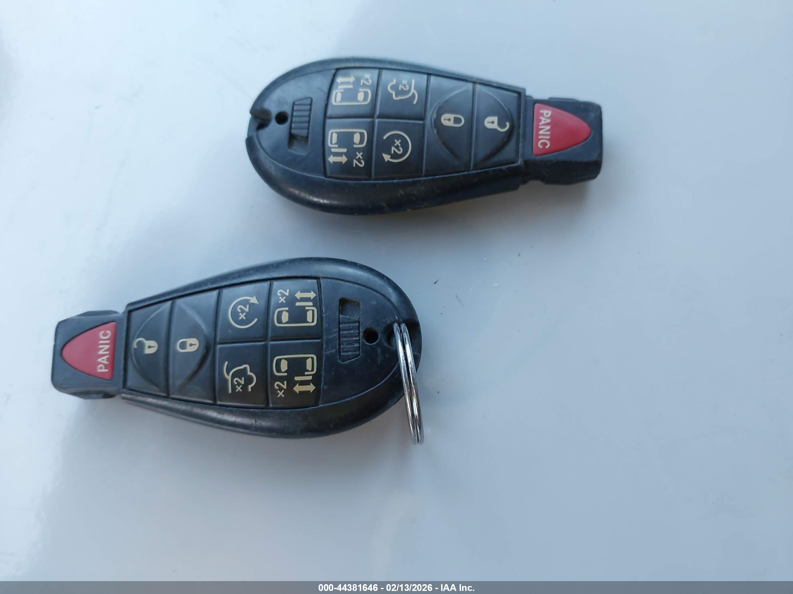 CHRYSLER TOWN image 11