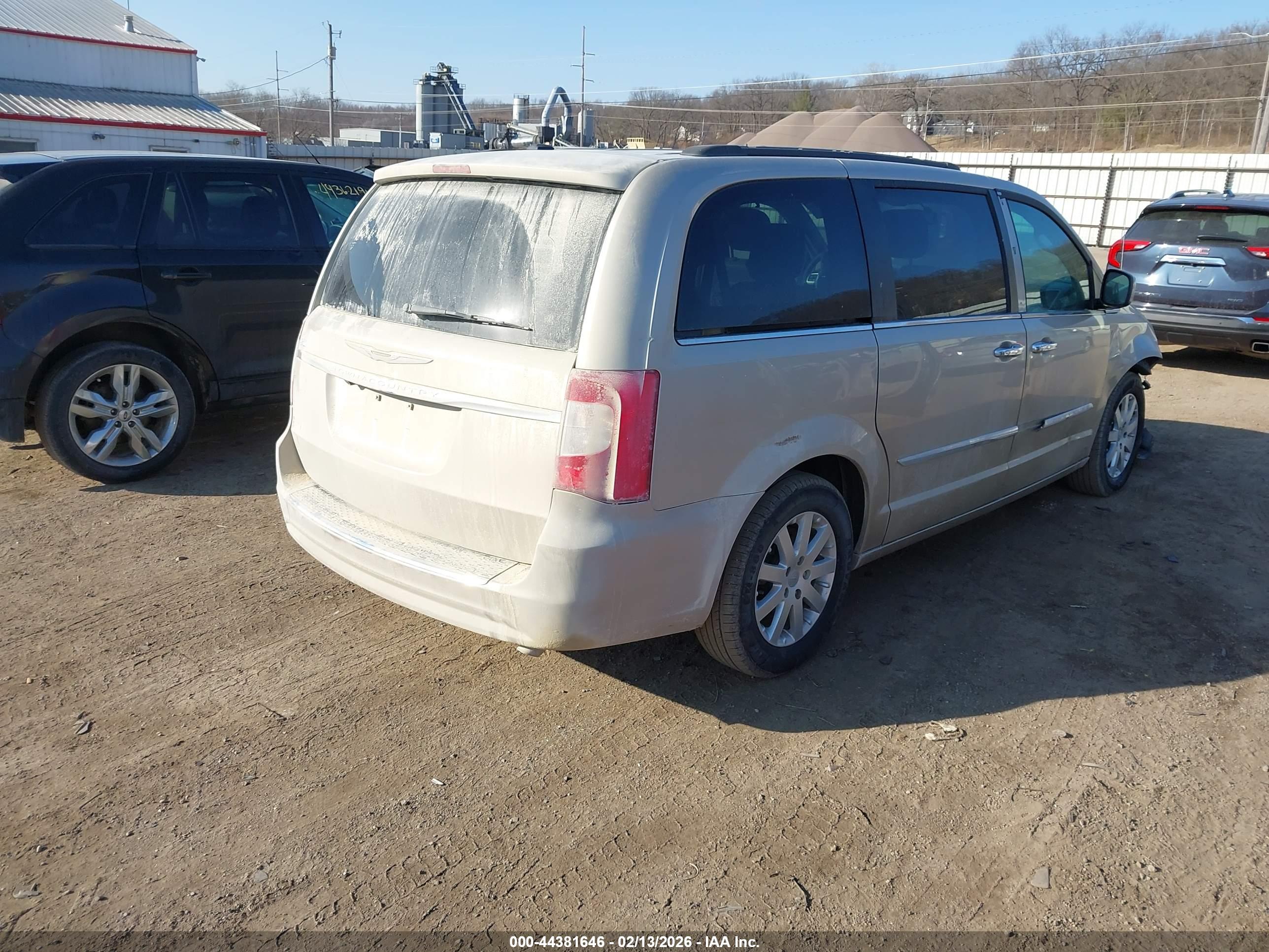 CHRYSLER TOWN image 4