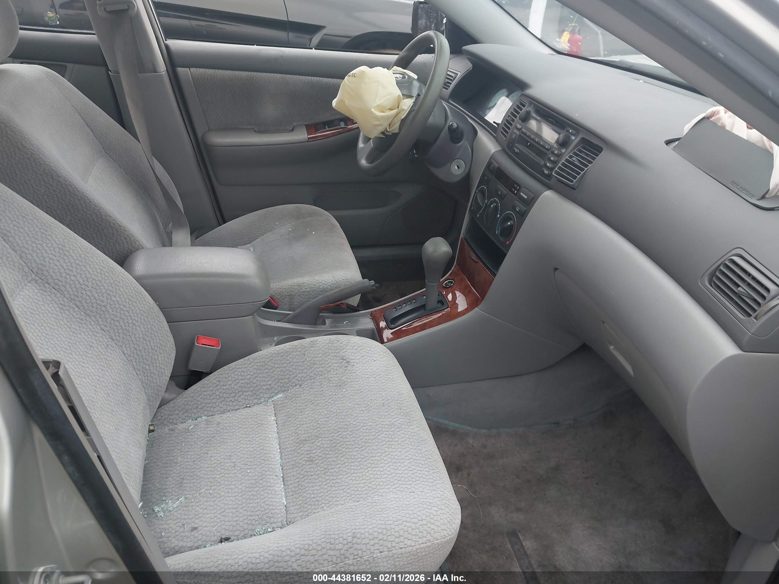 TOYOTA COROLLA image 5