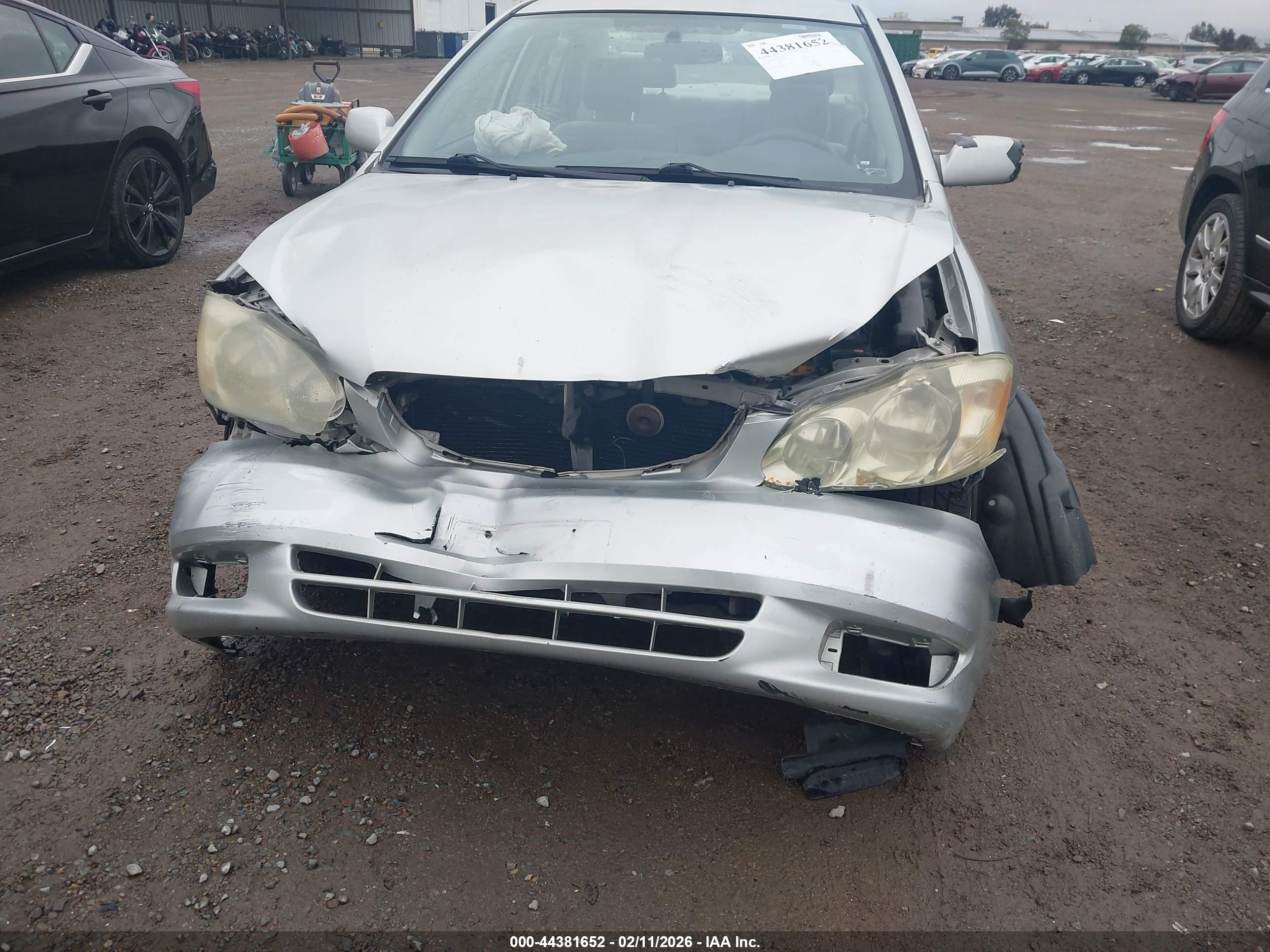 TOYOTA COROLLA image 6