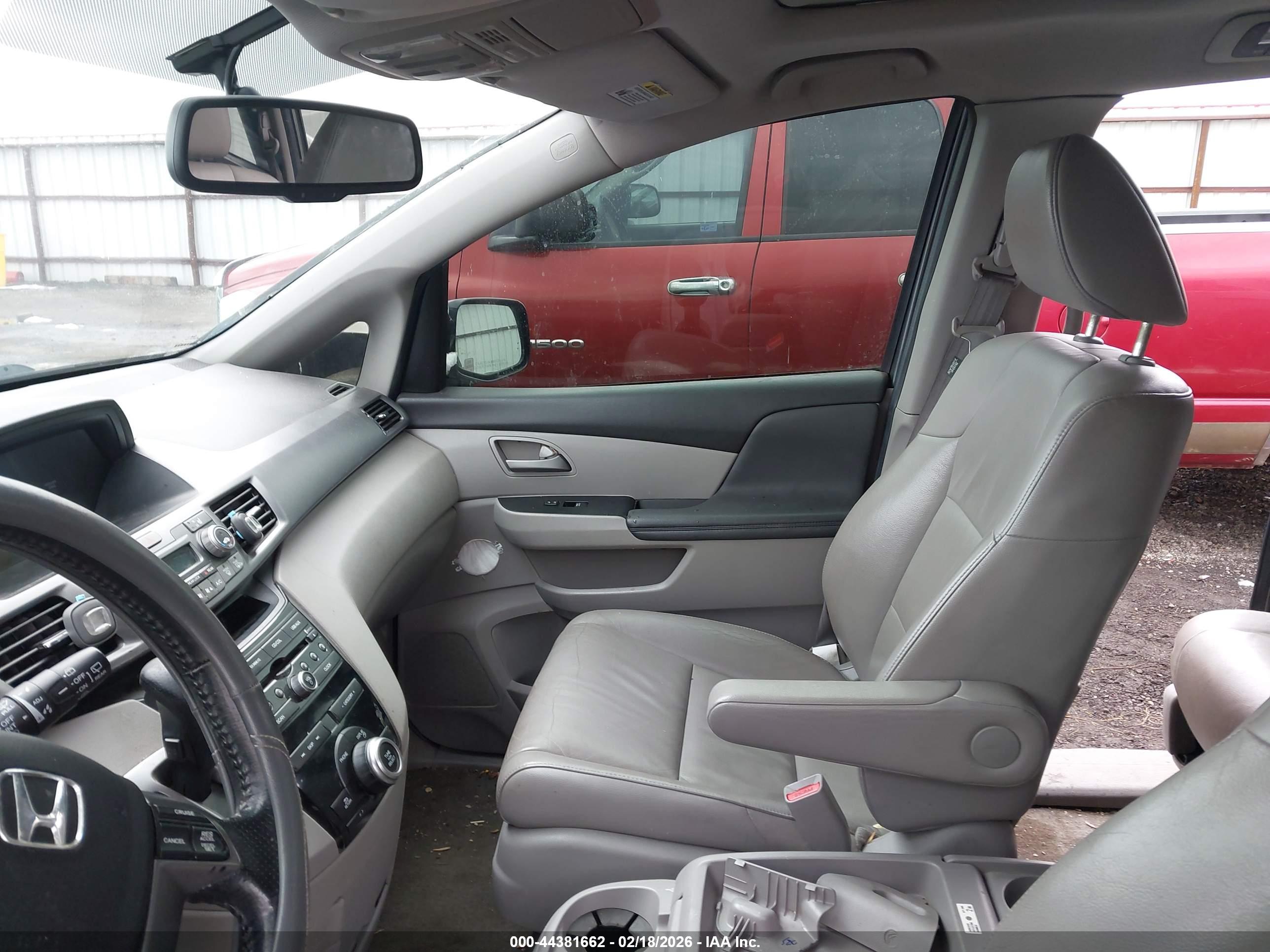 HONDA ODYSSEY image 5