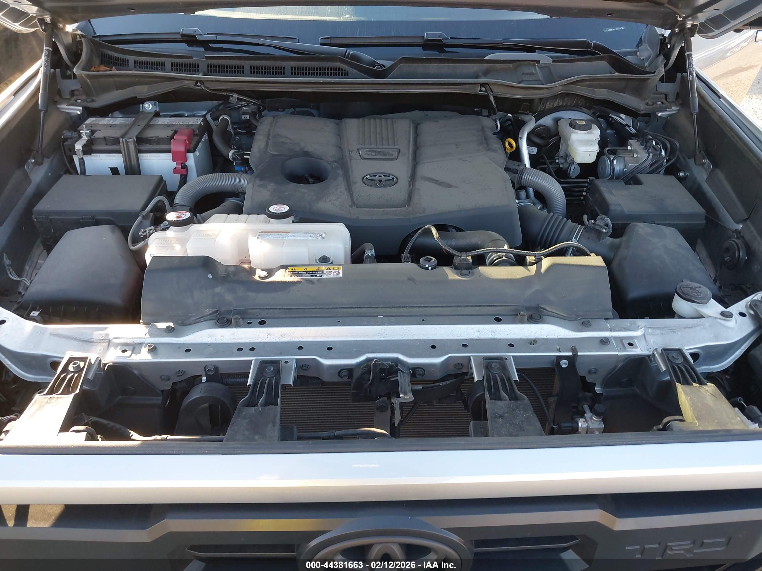 TOYOTA TUNDRA image 10