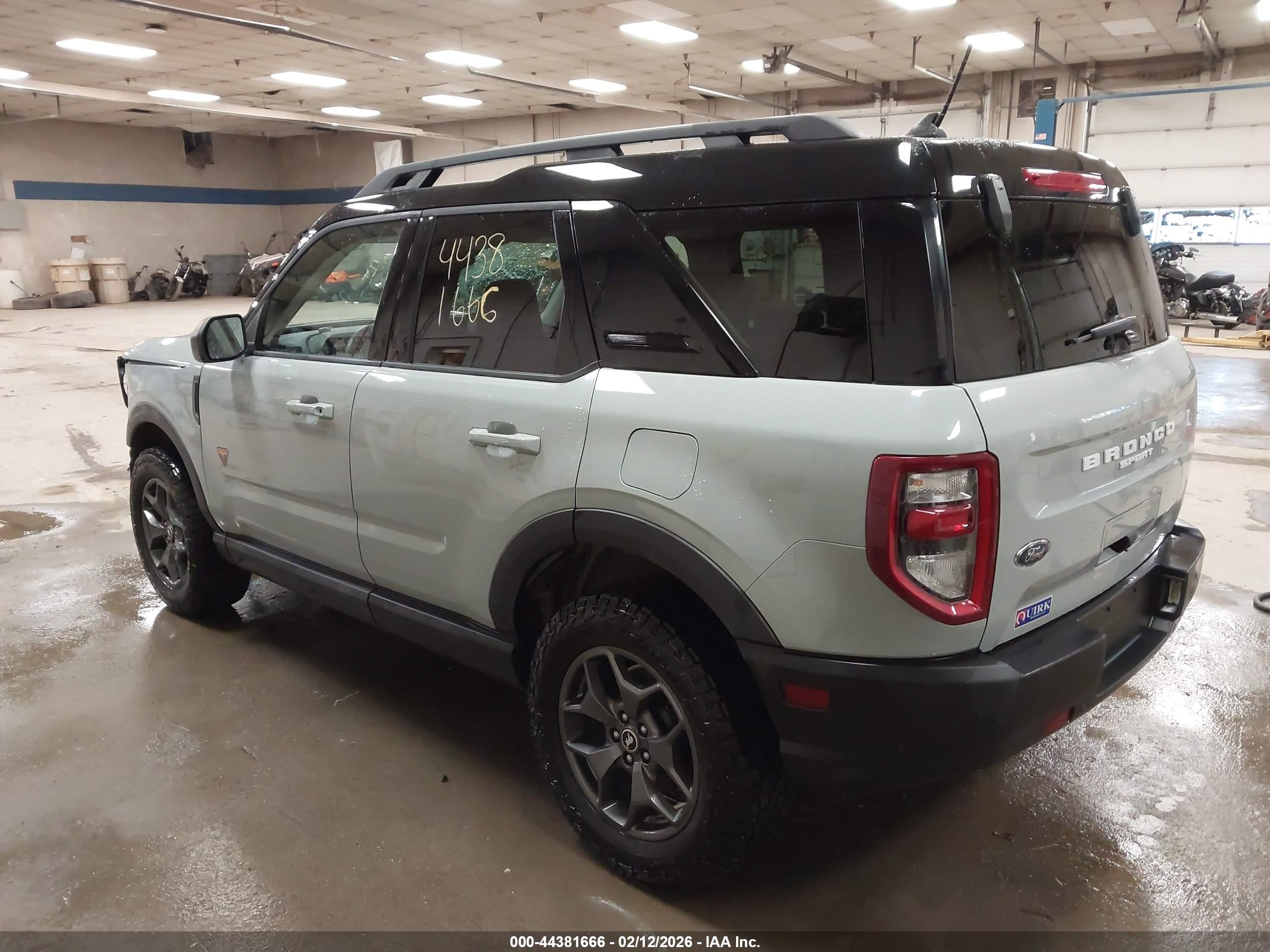 FORD BRONCO image 3