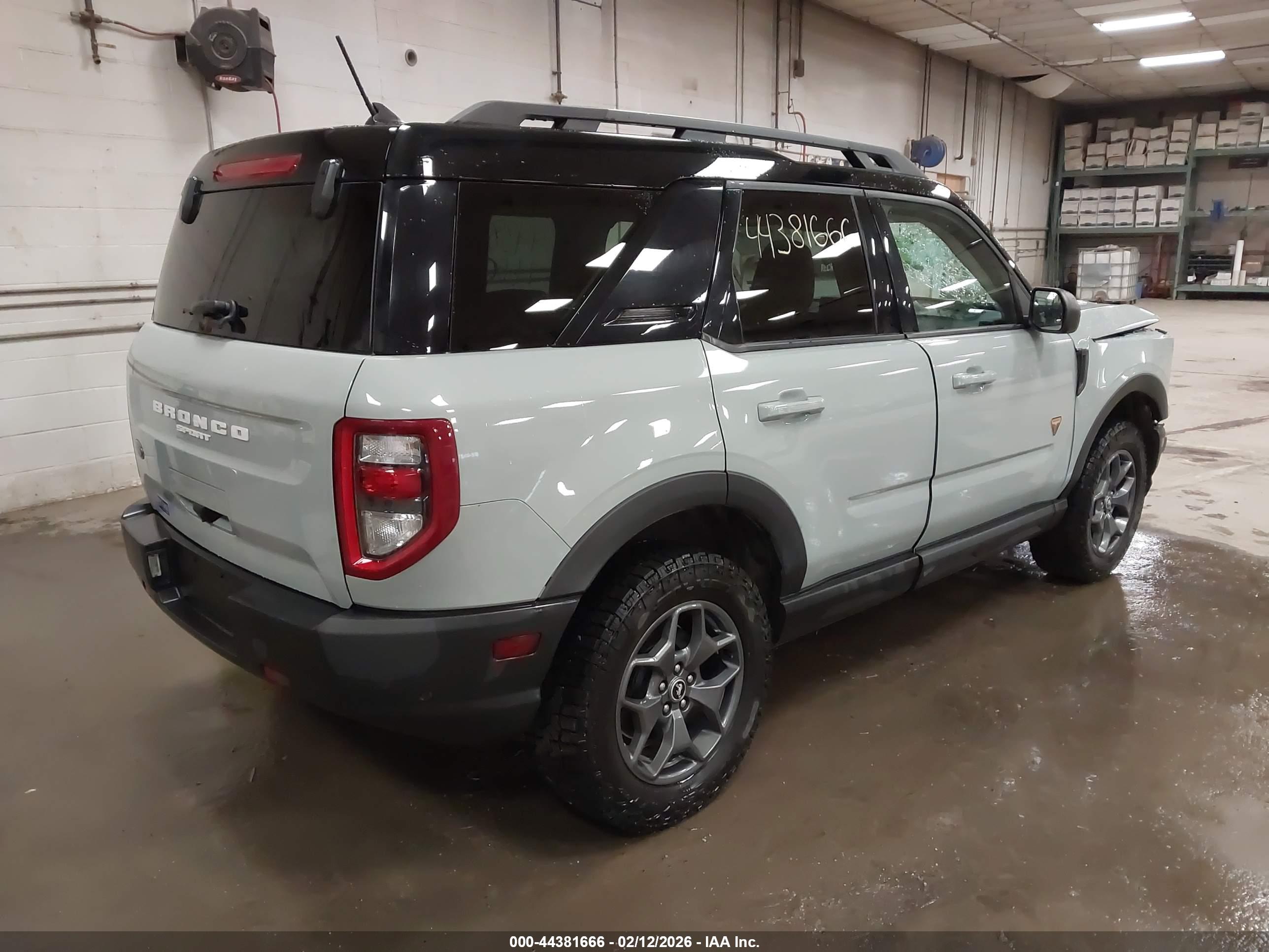 FORD BRONCO image 4