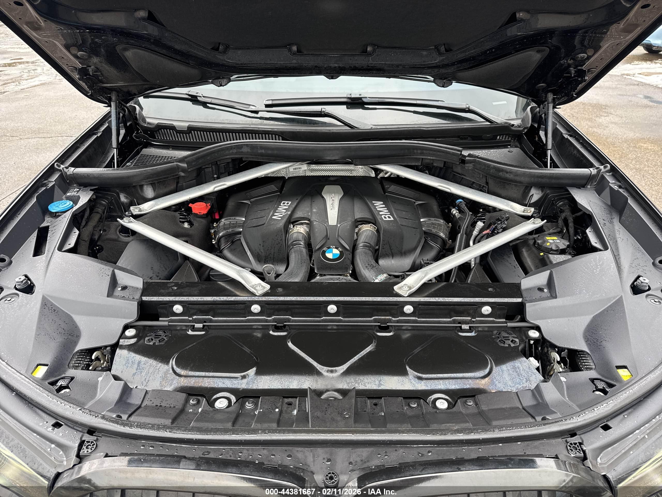 BMW X7 image 10