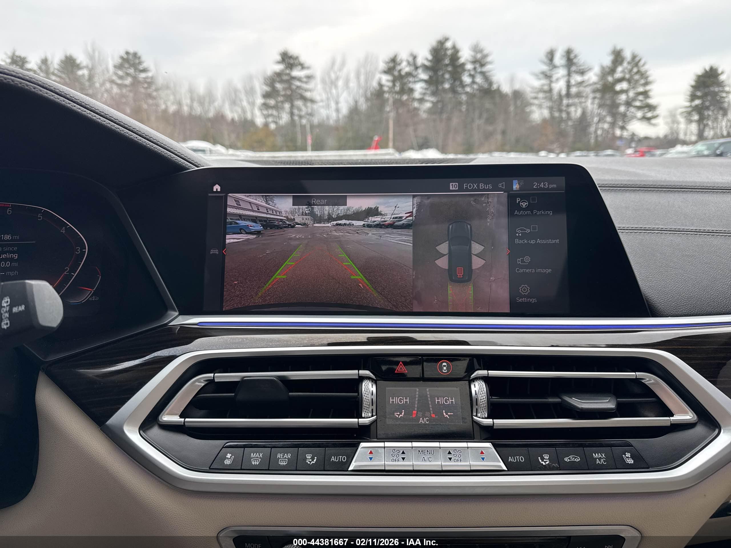 BMW X7 image 6